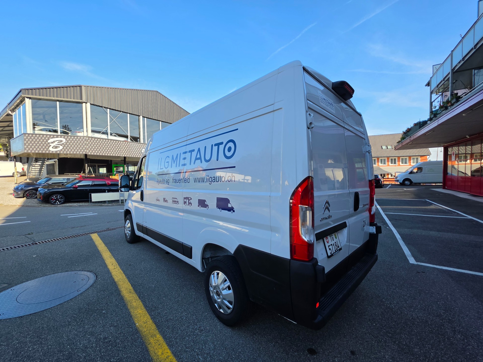 CITROEN Jumper 35 2.2 BlueHDi 140 Control L2H2-image-2