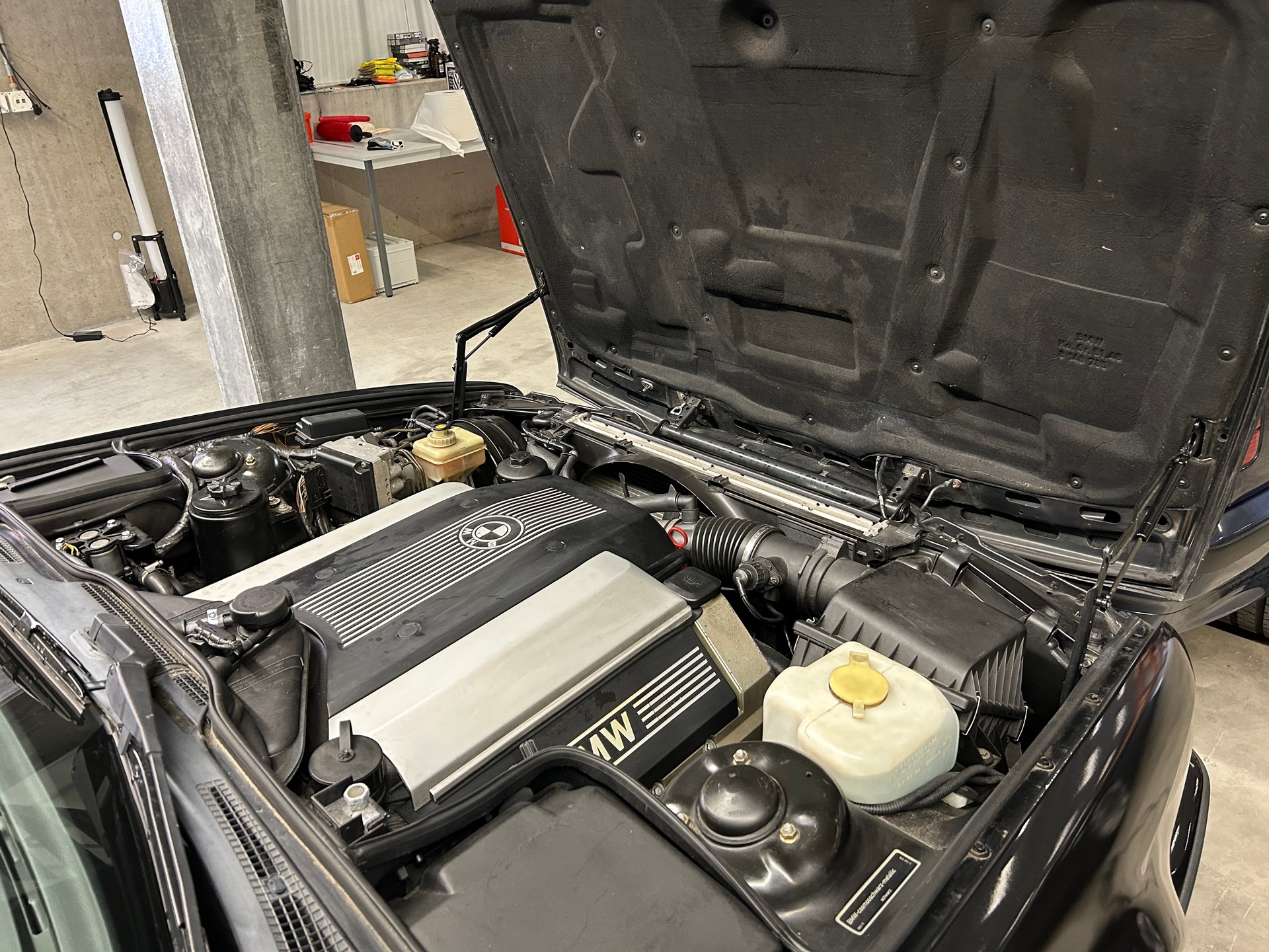 BMW 540i V8 ABS dAiB-image-12