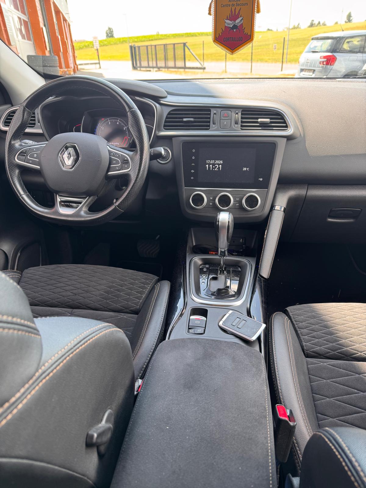 RENAULT Kadjar 1.3 16V Turbo Intens EDC-image-4