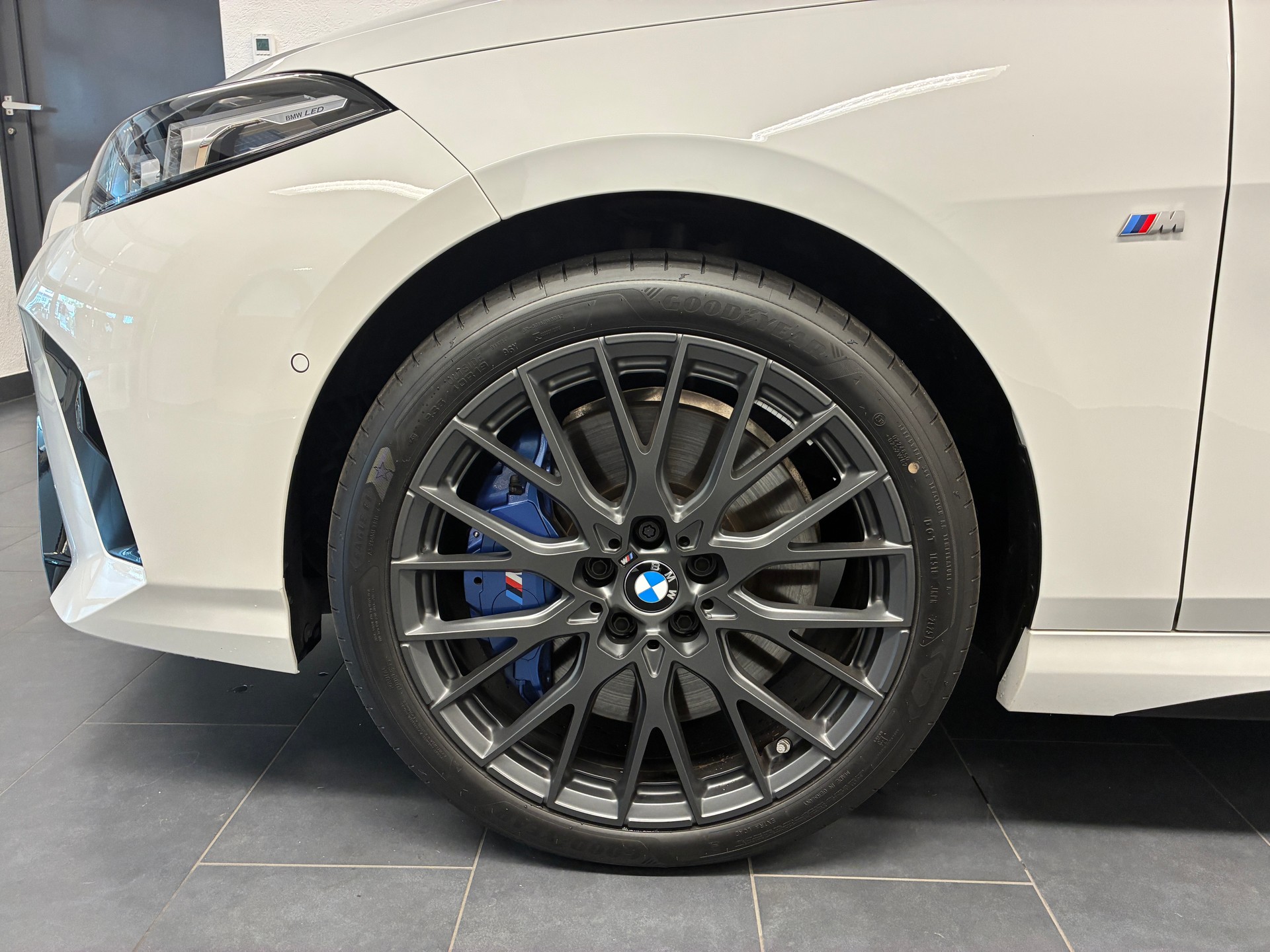 BMW M235 xDrive Gran Coupé-showroom-element-2