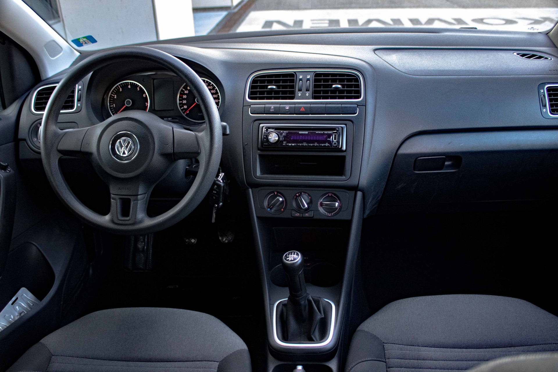 VW Polo 1.2 TSI Comfortline-image-10