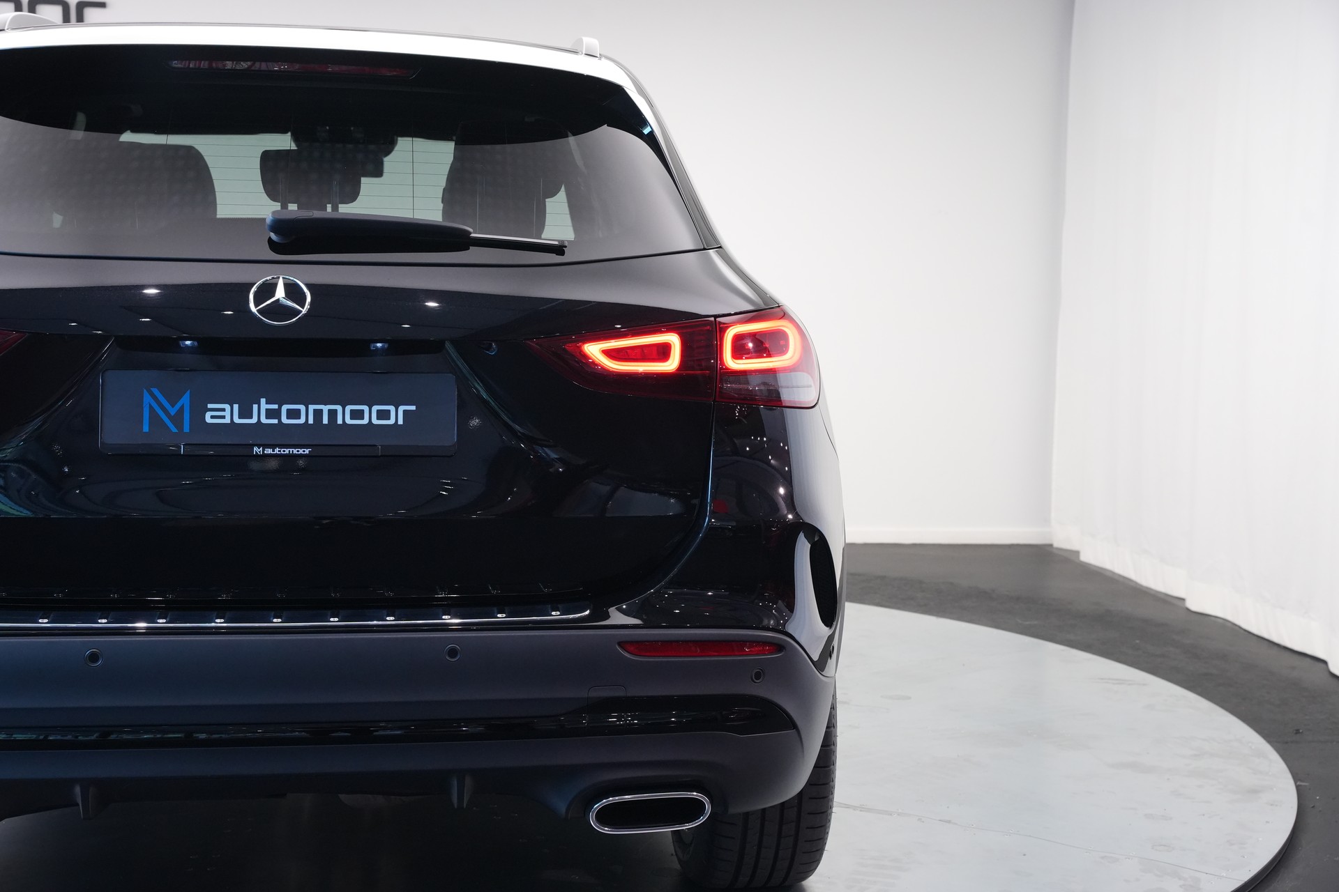 MERCEDES-BENZ GLA 220d 4Matic AMG Line 8G-DCT *AHK* *Panorama*-image-38