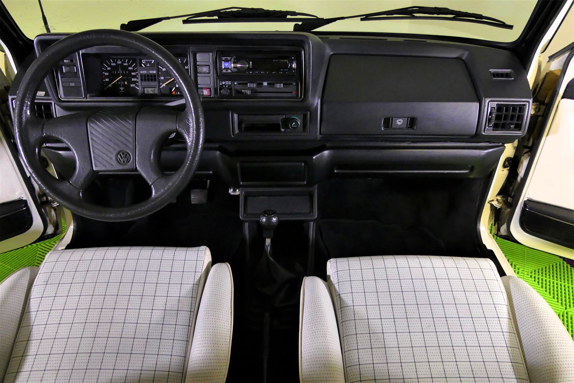 VW Golf Cabriolet 1800 GL Quartett/Special/White-image-6