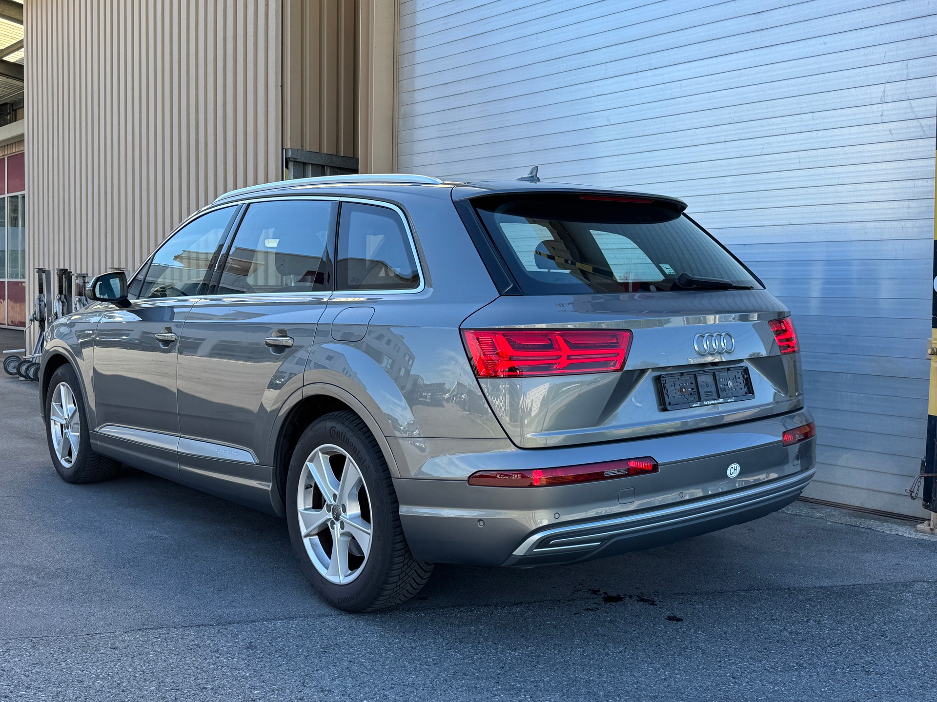 AUDI Q7 e-tron 3.0 TDI quattro tiptronic-image-3