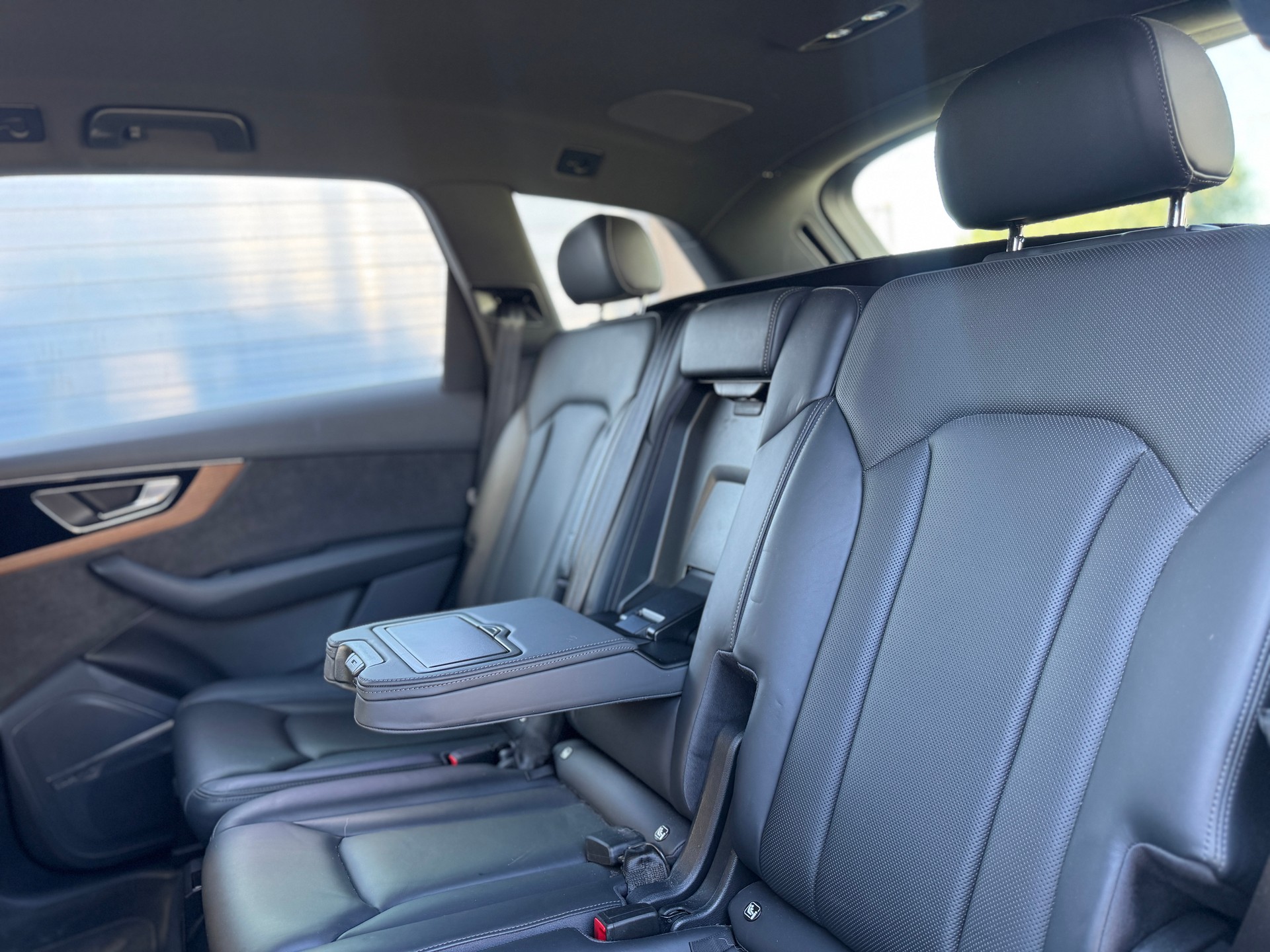 AUDI Q7 e-tron 3.0 TDI quattro tiptronic-image-8