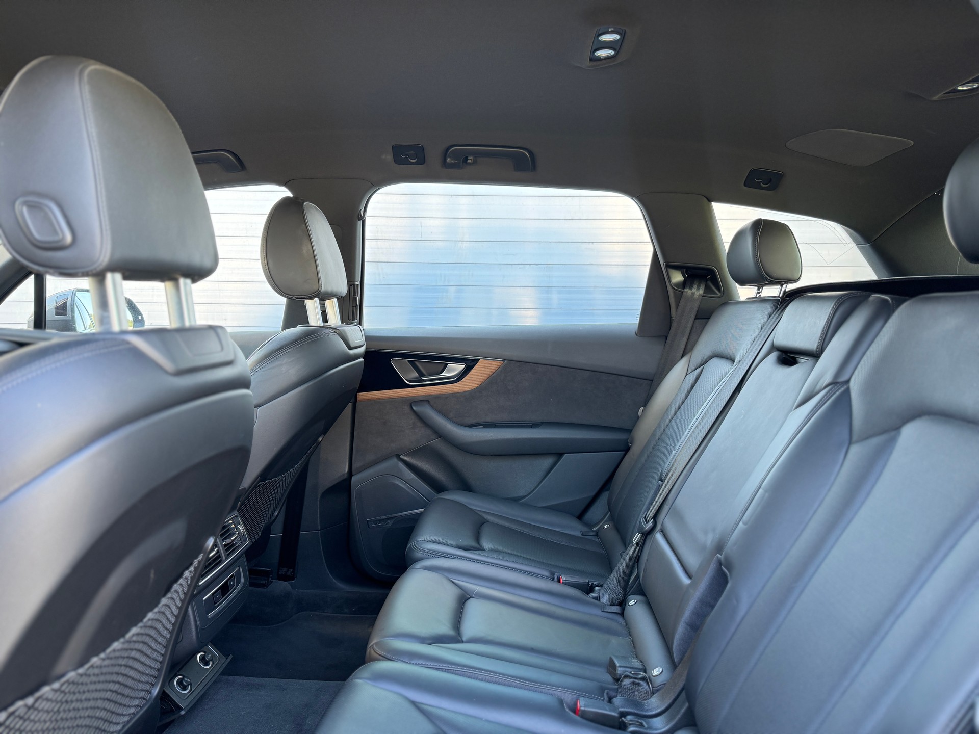 AUDI Q7 e-tron 3.0 TDI quattro tiptronic-image-5