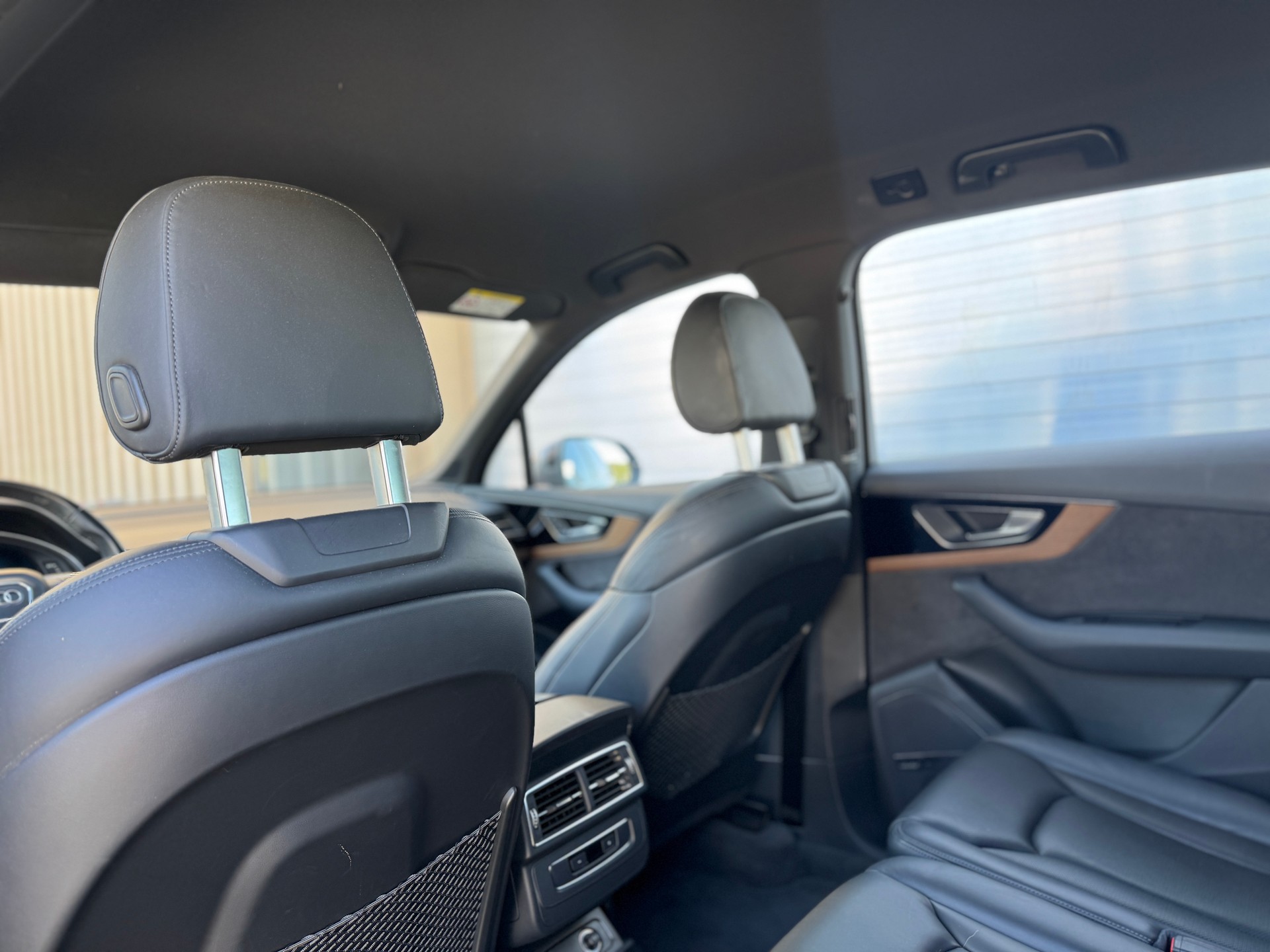 AUDI Q7 e-tron 3.0 TDI quattro tiptronic-image-6