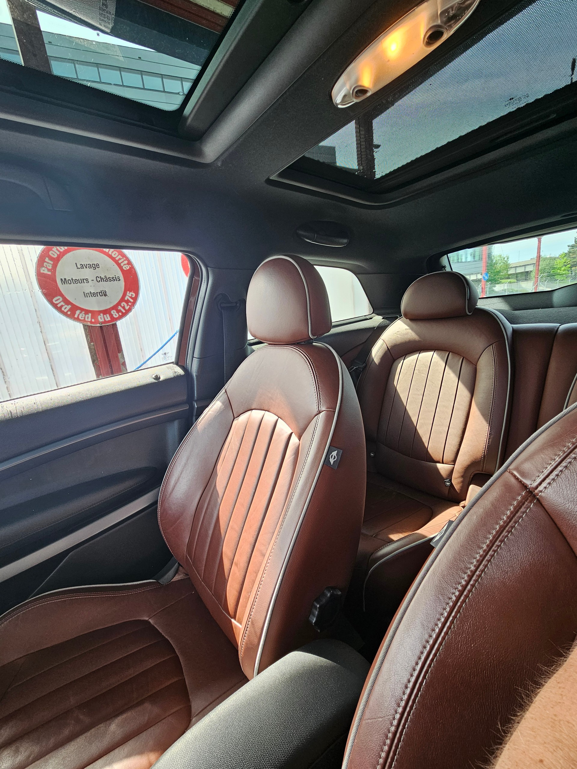 MINI 1.6i Cooper S ALL4-image-5