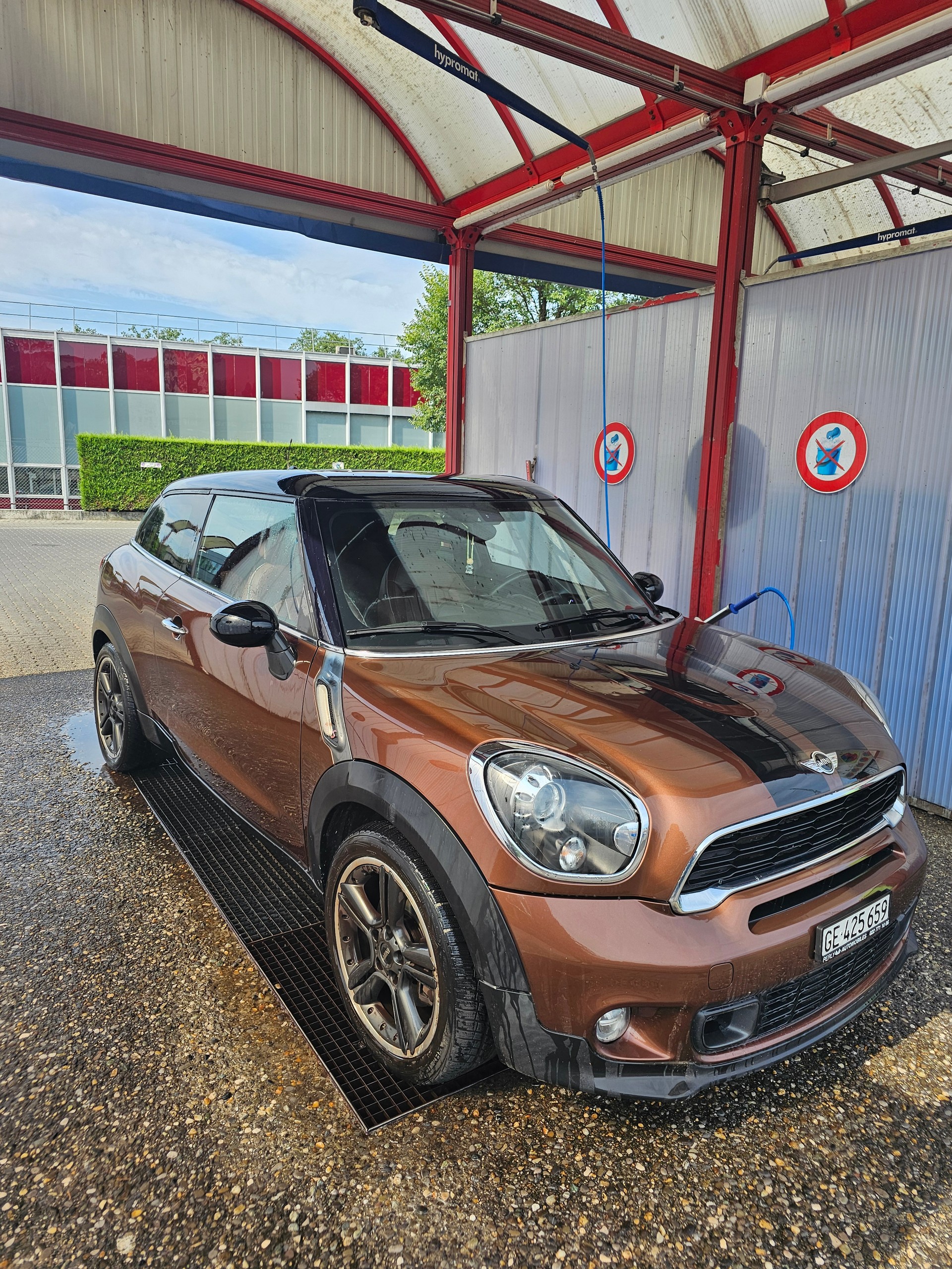 MINI 1.6i Cooper S ALL4-image-0
