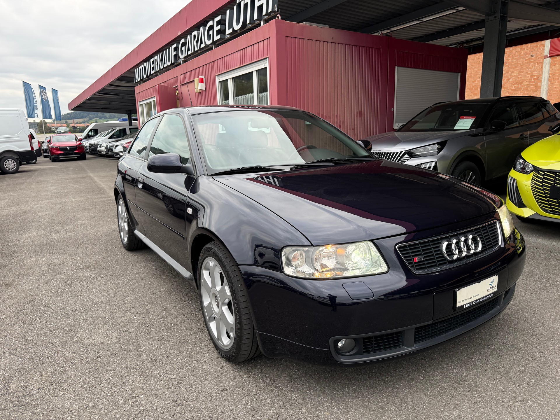 AUDI S3 quattro-image-0
