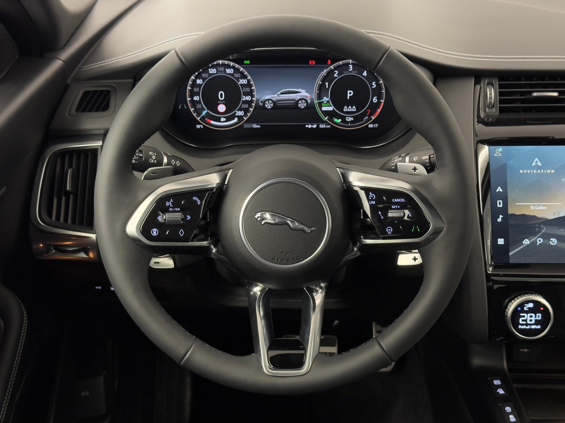 JAGUAR E-Pace 1.5 T 270e R-Dynamic SE AWD-image-14