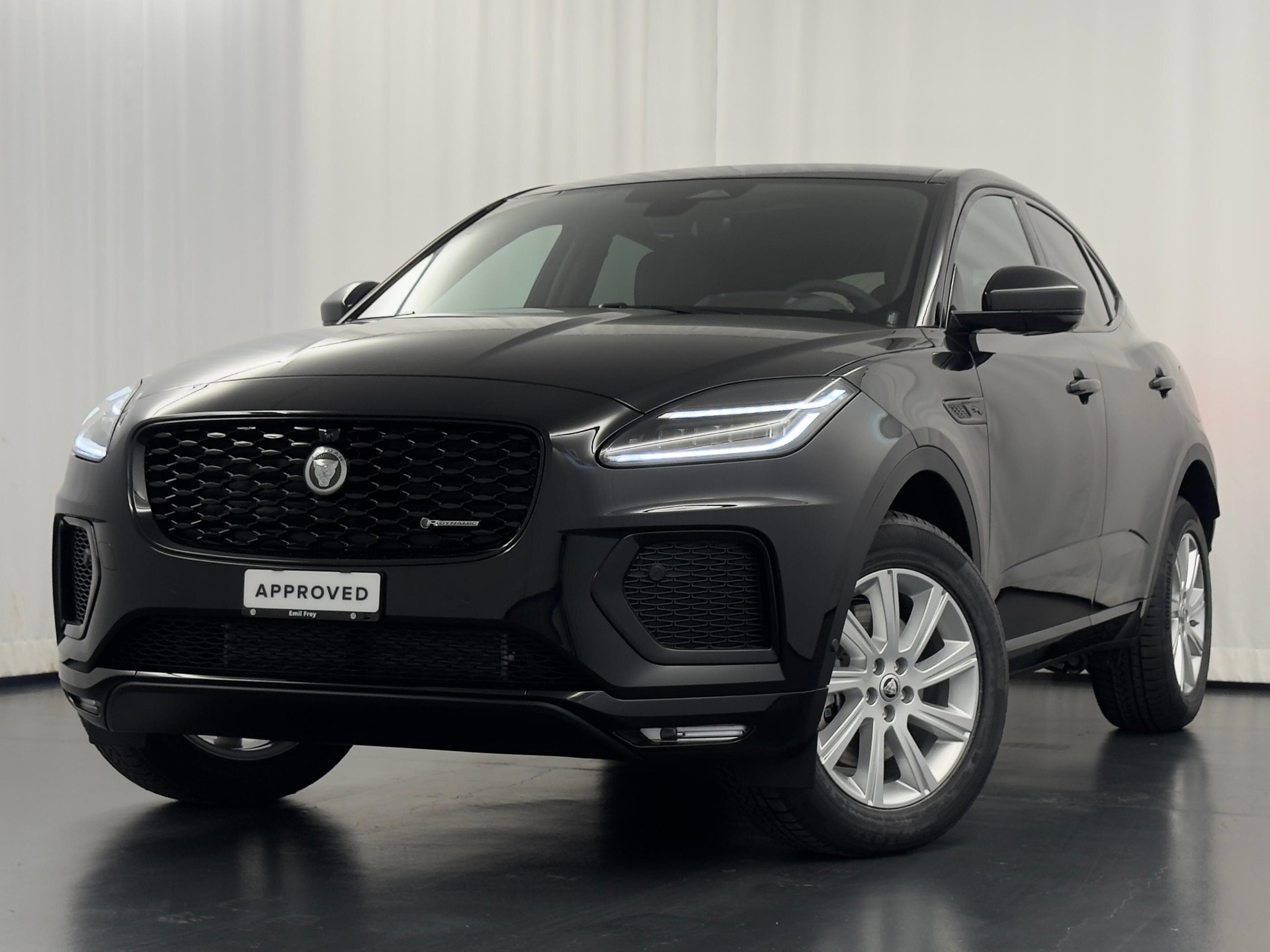 JAGUAR E-Pace 1.5 T 270e R-Dynamic SE AWD-image-0