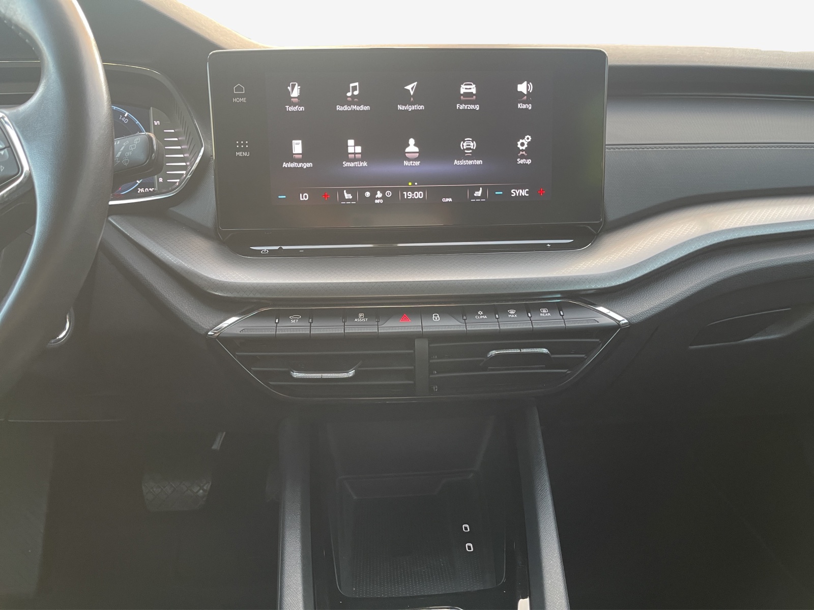 SKODA Octavia Combi 2.0 TDI DSG Ambition 4x4-image-10