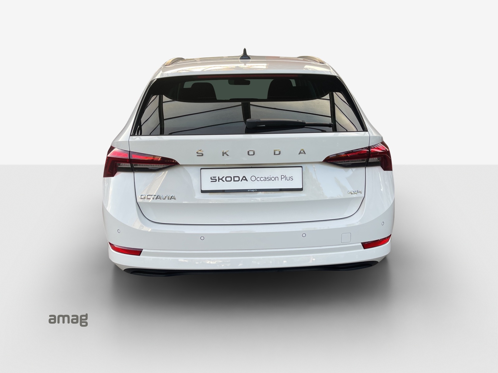 SKODA Octavia Combi 2.0 TDI DSG Ambition 4x4-image-3