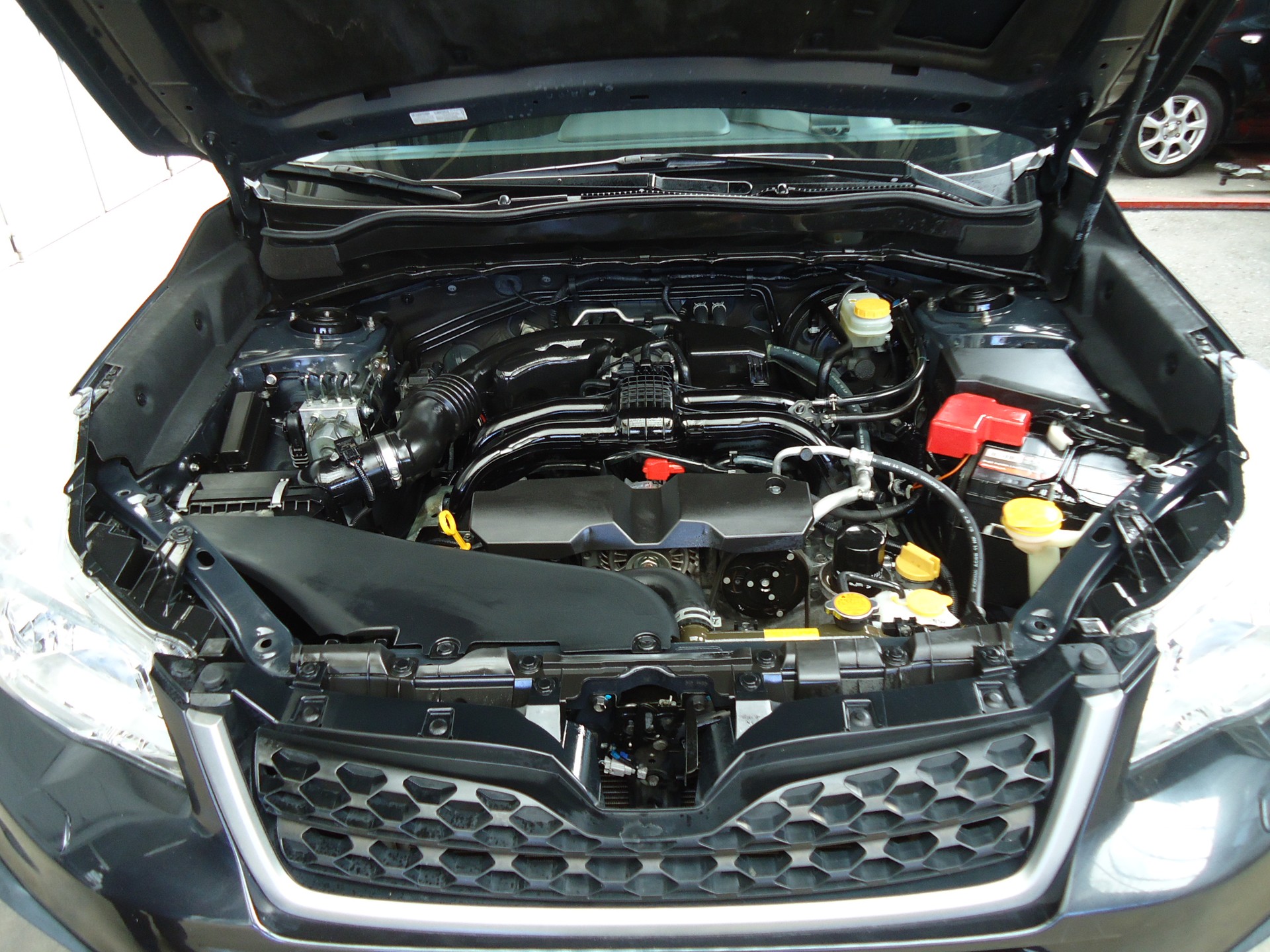 SUBARU Forester 2.0i Swiss-image-9