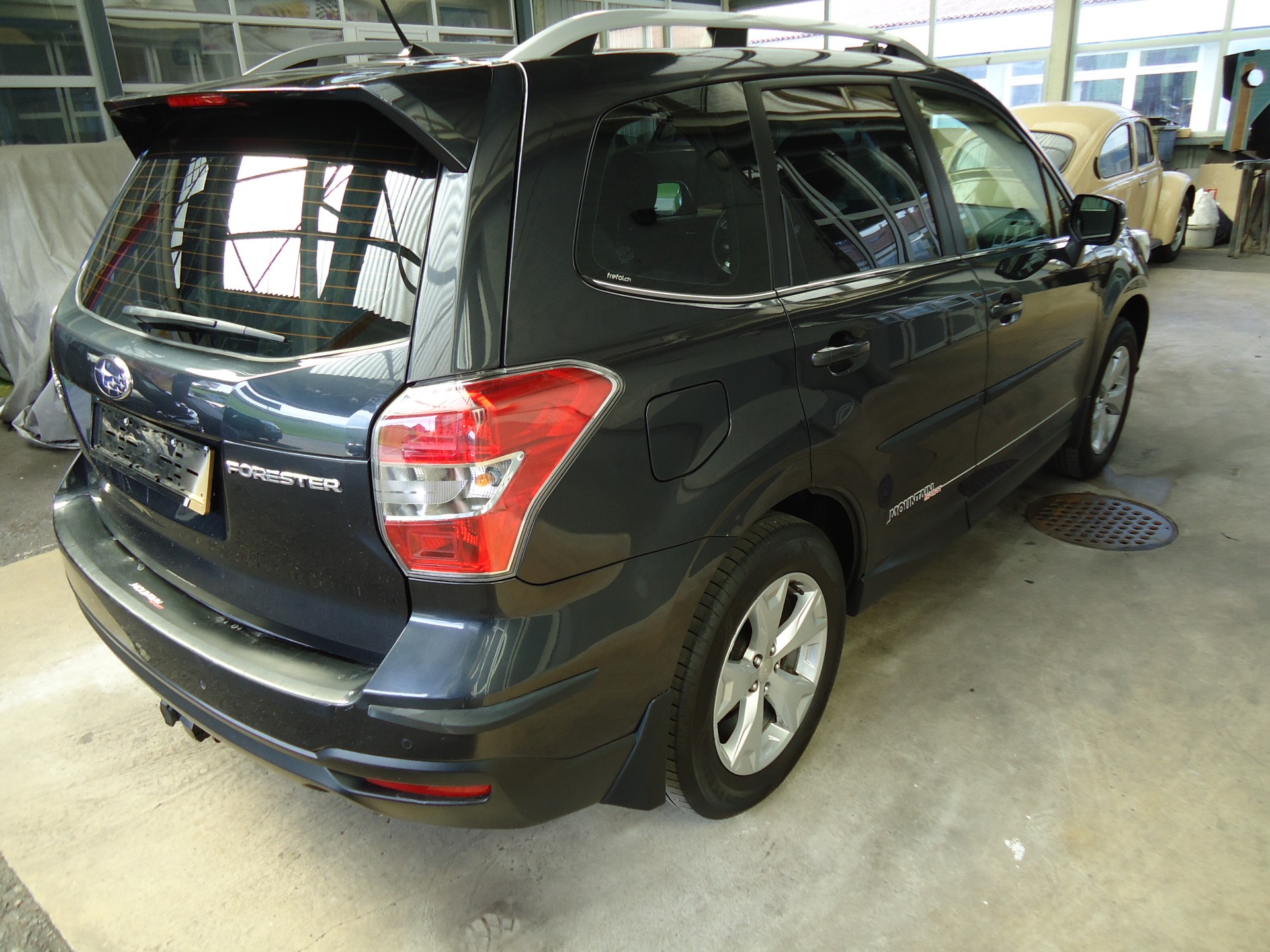 SUBARU Forester 2.0i Swiss-image-3
