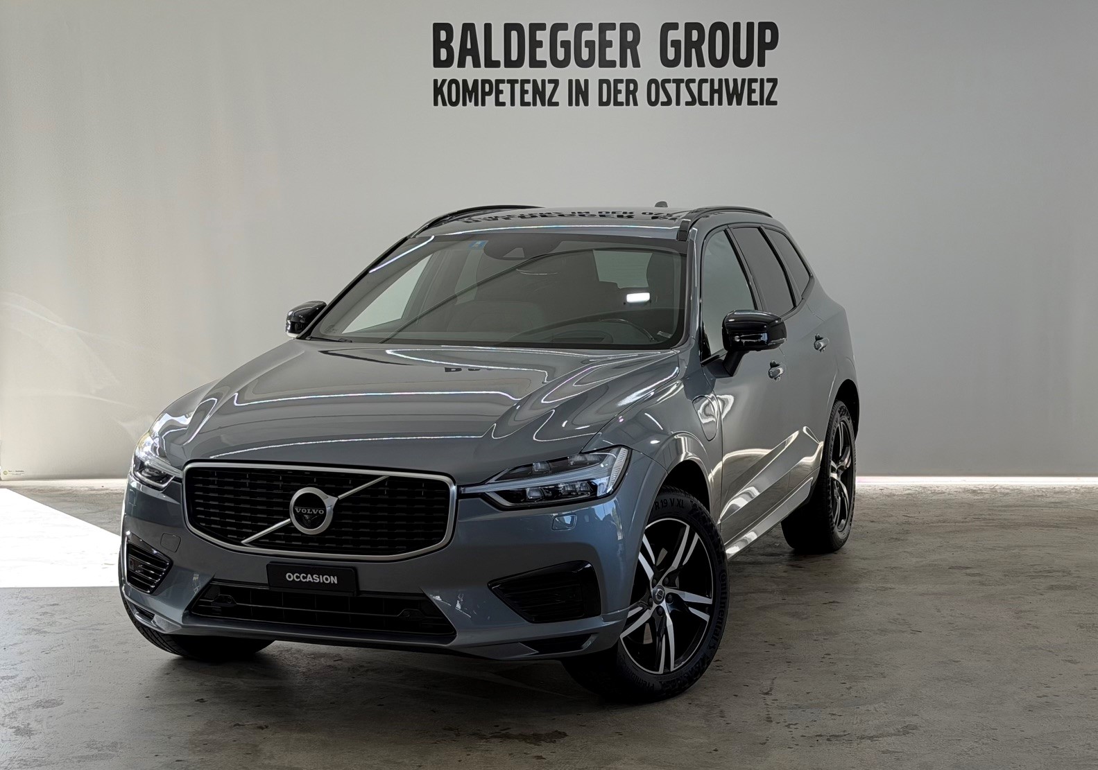 VOLVO XC60 T8 eAWD R-Design-image-0