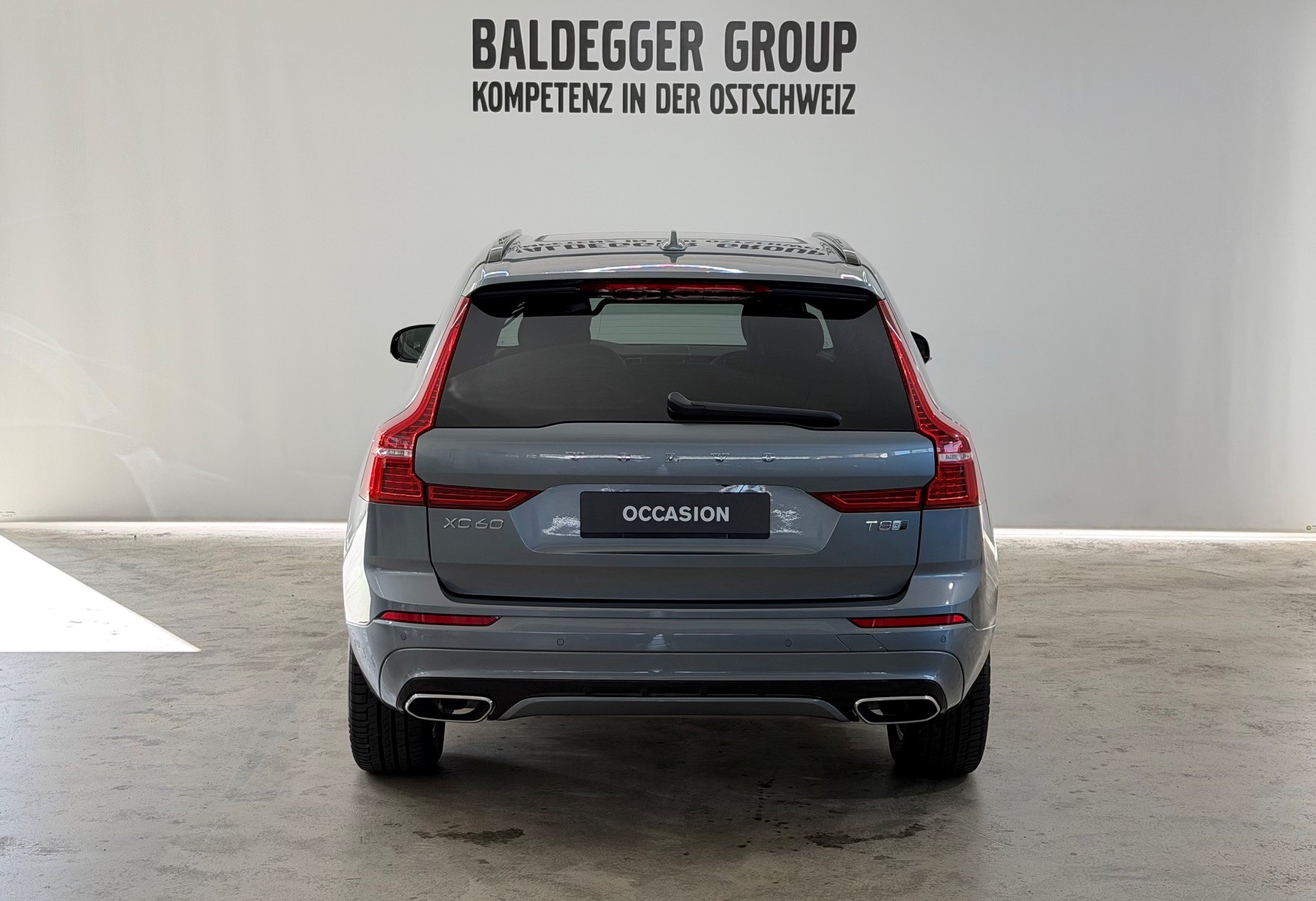VOLVO XC60 T8 eAWD R-Design-image-6
