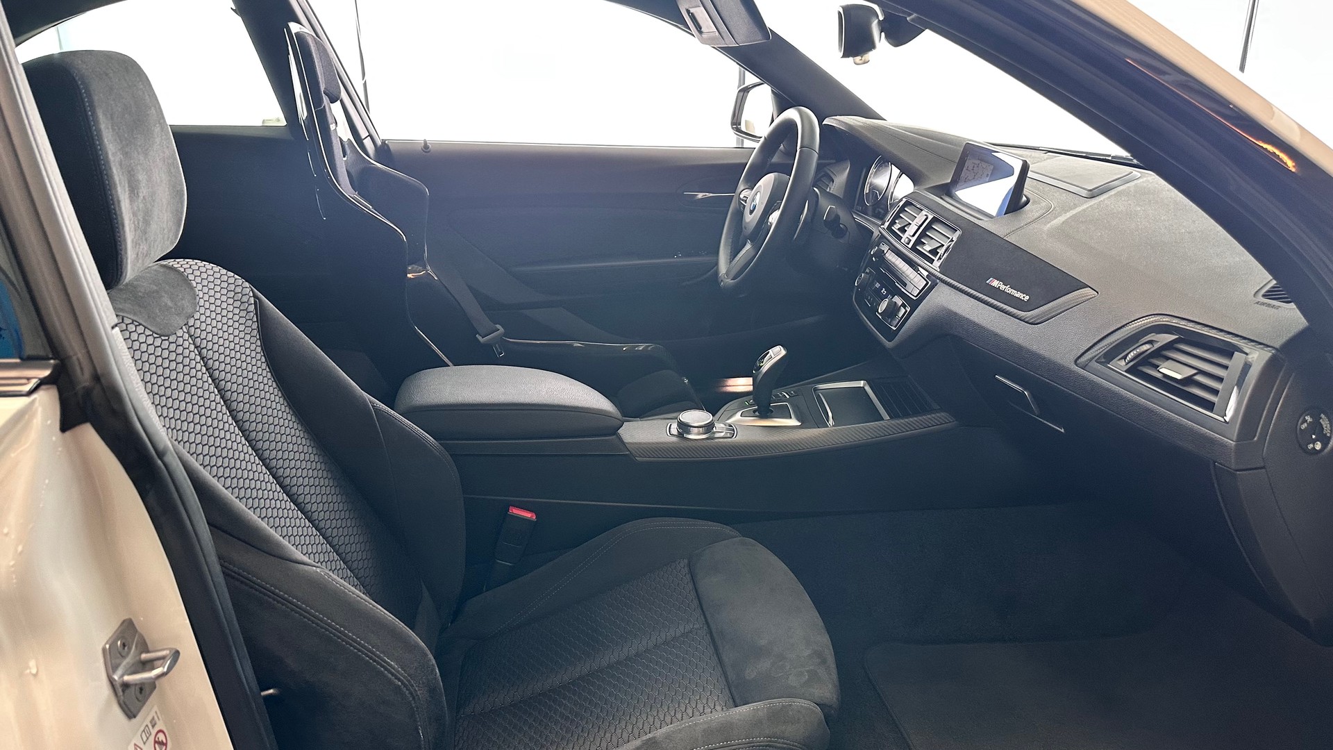 BMW M240i xDrive Coupé-image-3