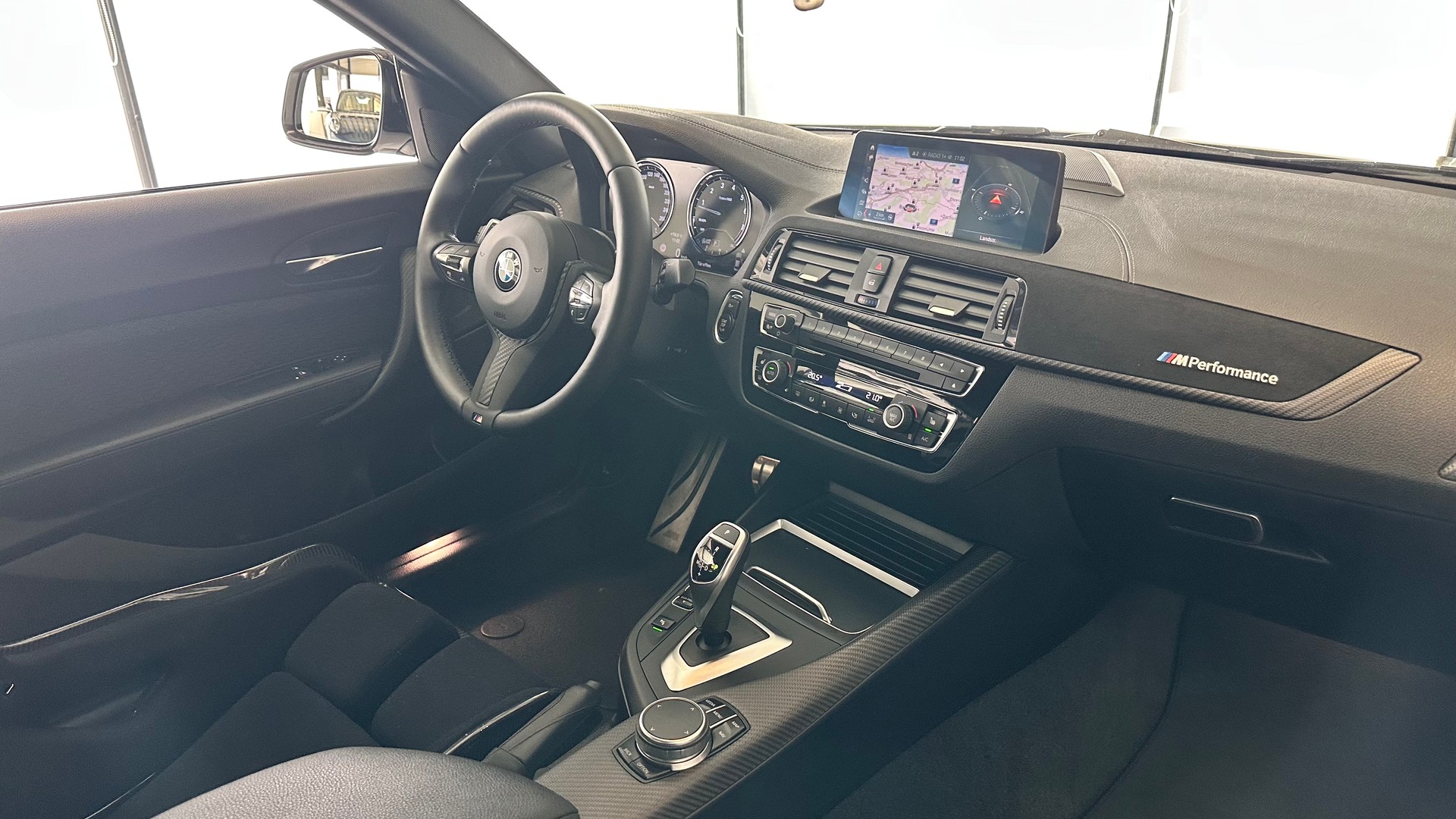 BMW M240i xDrive Coupé-image-4
