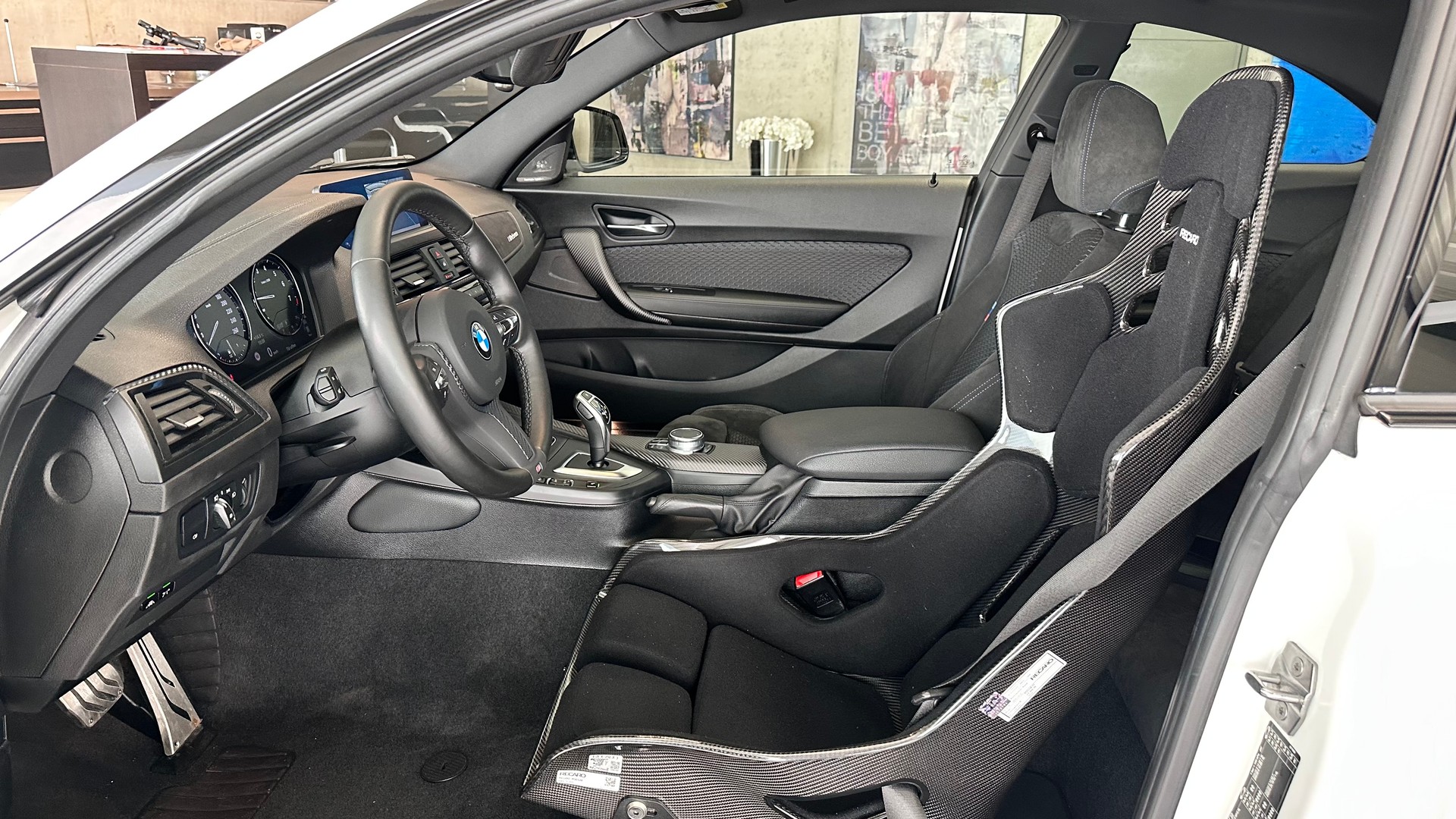 BMW M240i xDrive Coupé-image-14