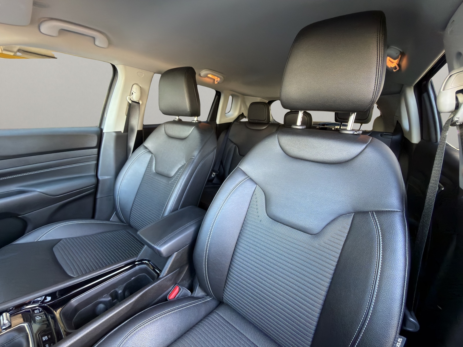 JEEP Compass 1.3 Limited 4xe-image-14