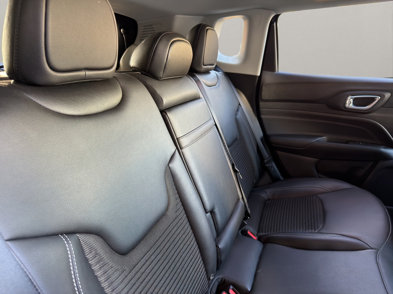 JEEP Compass 1.3 Limited 4xe-image-12