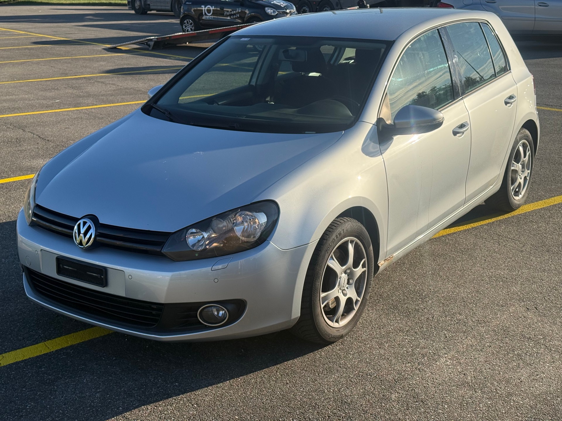 VW Golf 2.0 TDI Highline 4Motion-image-0