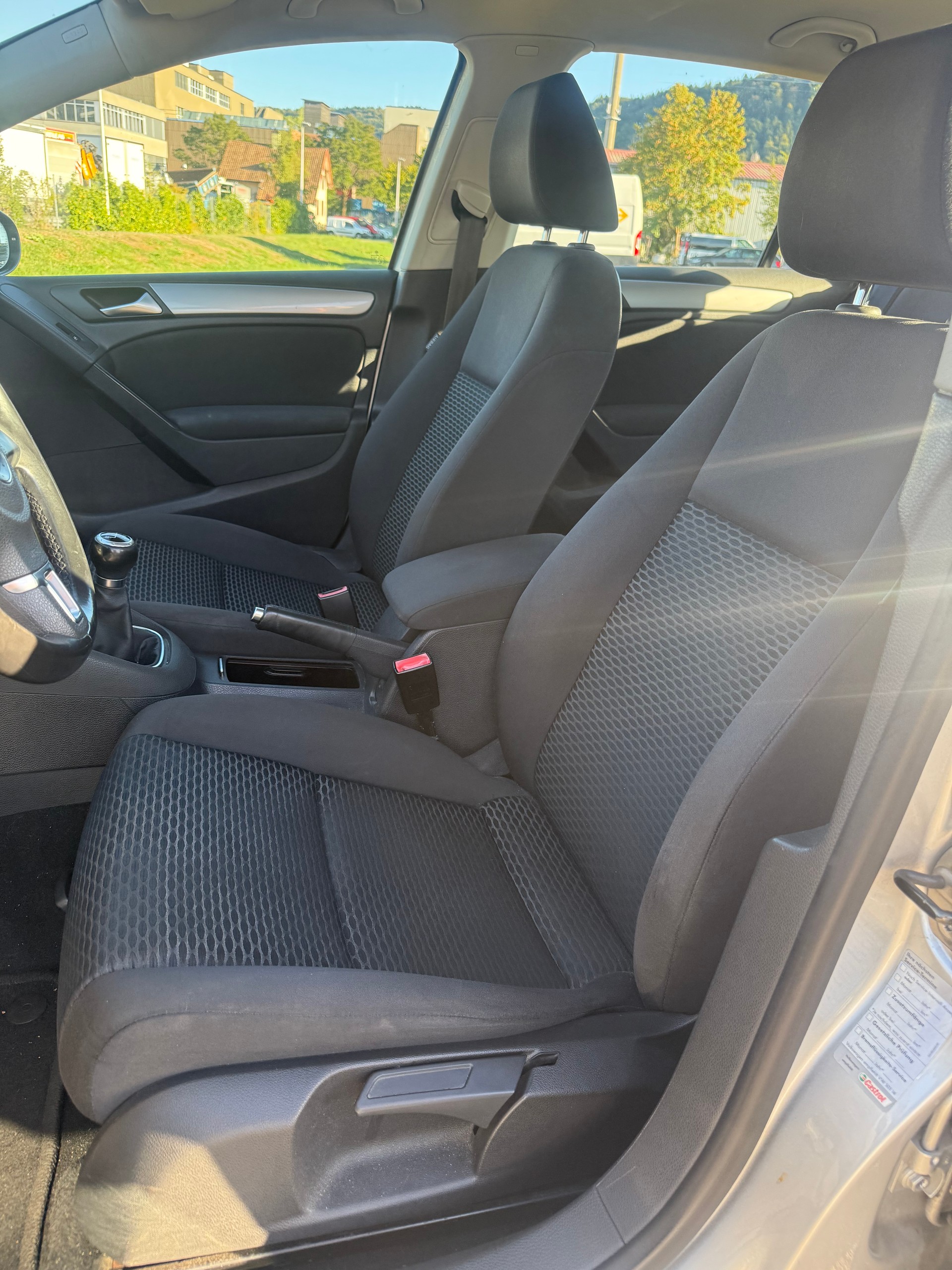VW Golf 2.0 TDI Highline 4Motion-image-6