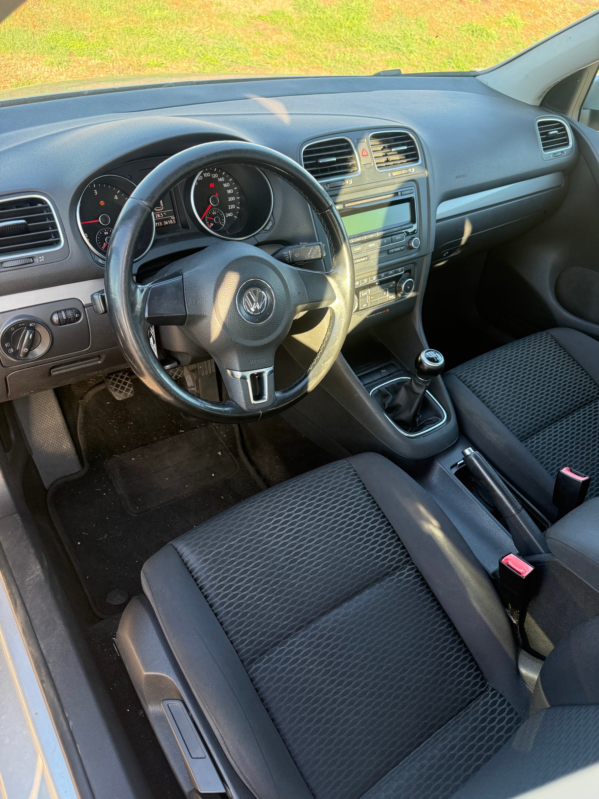 VW Golf 2.0 TDI Highline 4Motion-image-5