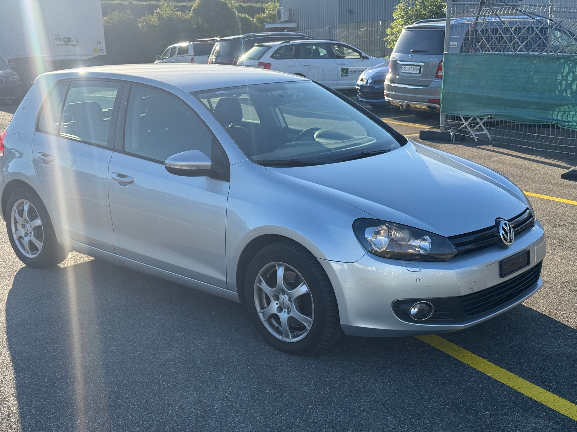 VW Golf 2.0 TDI Highline 4Motion-image-1