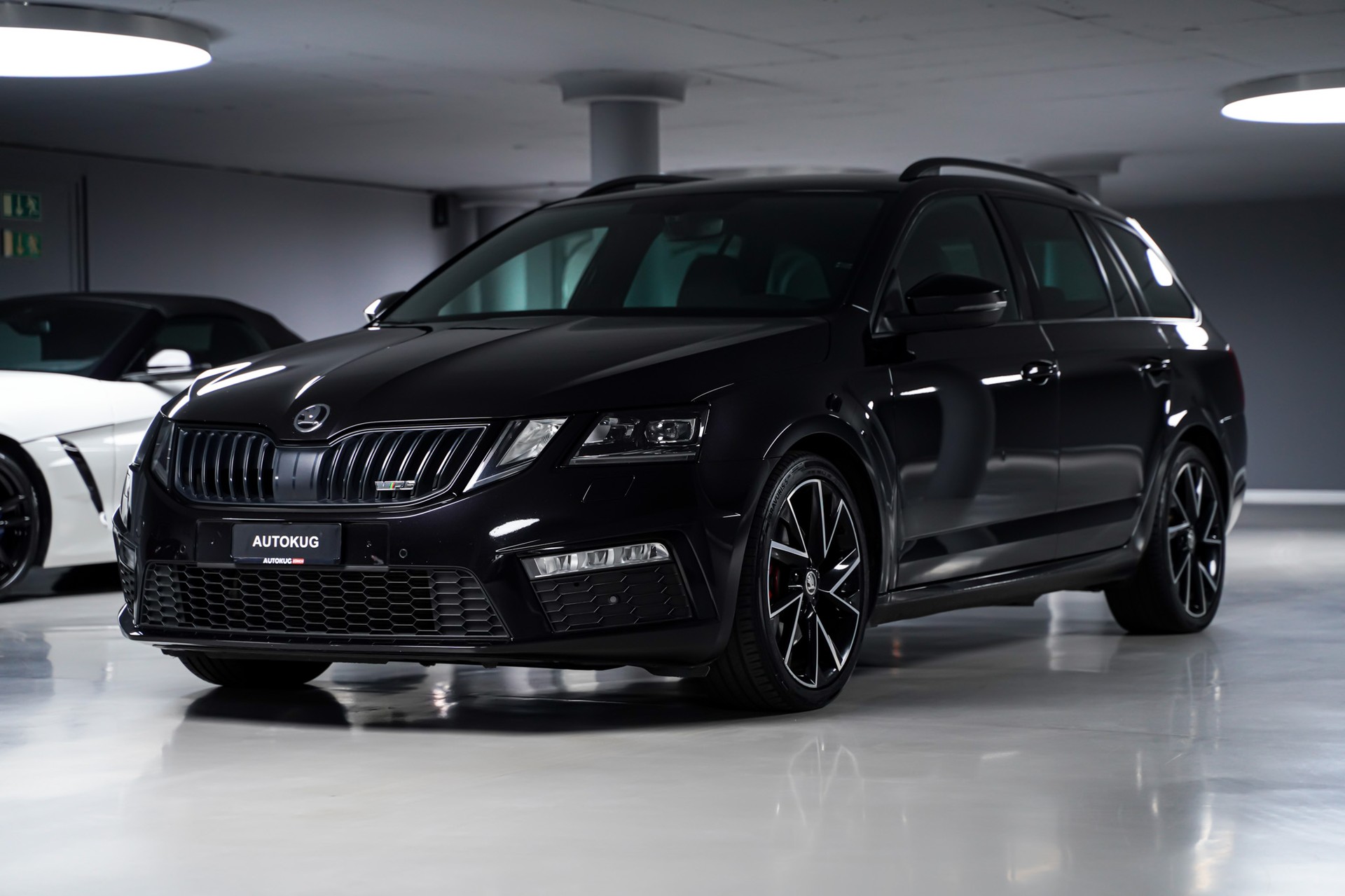 SKODA Octavia Combi 2.0 TDI RS 4x4 DSG-image-0