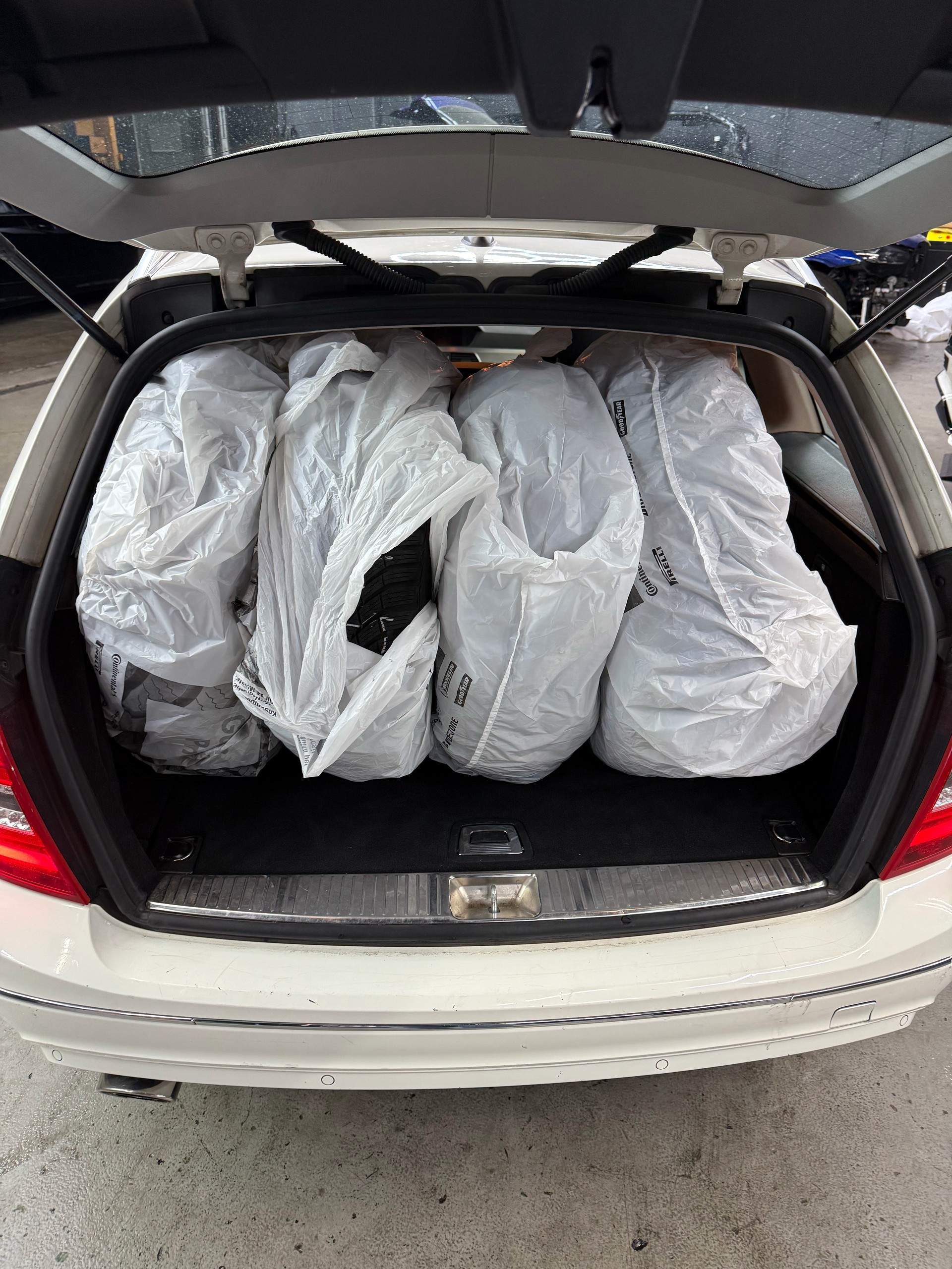 MERCEDES-BENZ C 250 CDI Avantgarde 4Matic 7G-Tronic-image-5