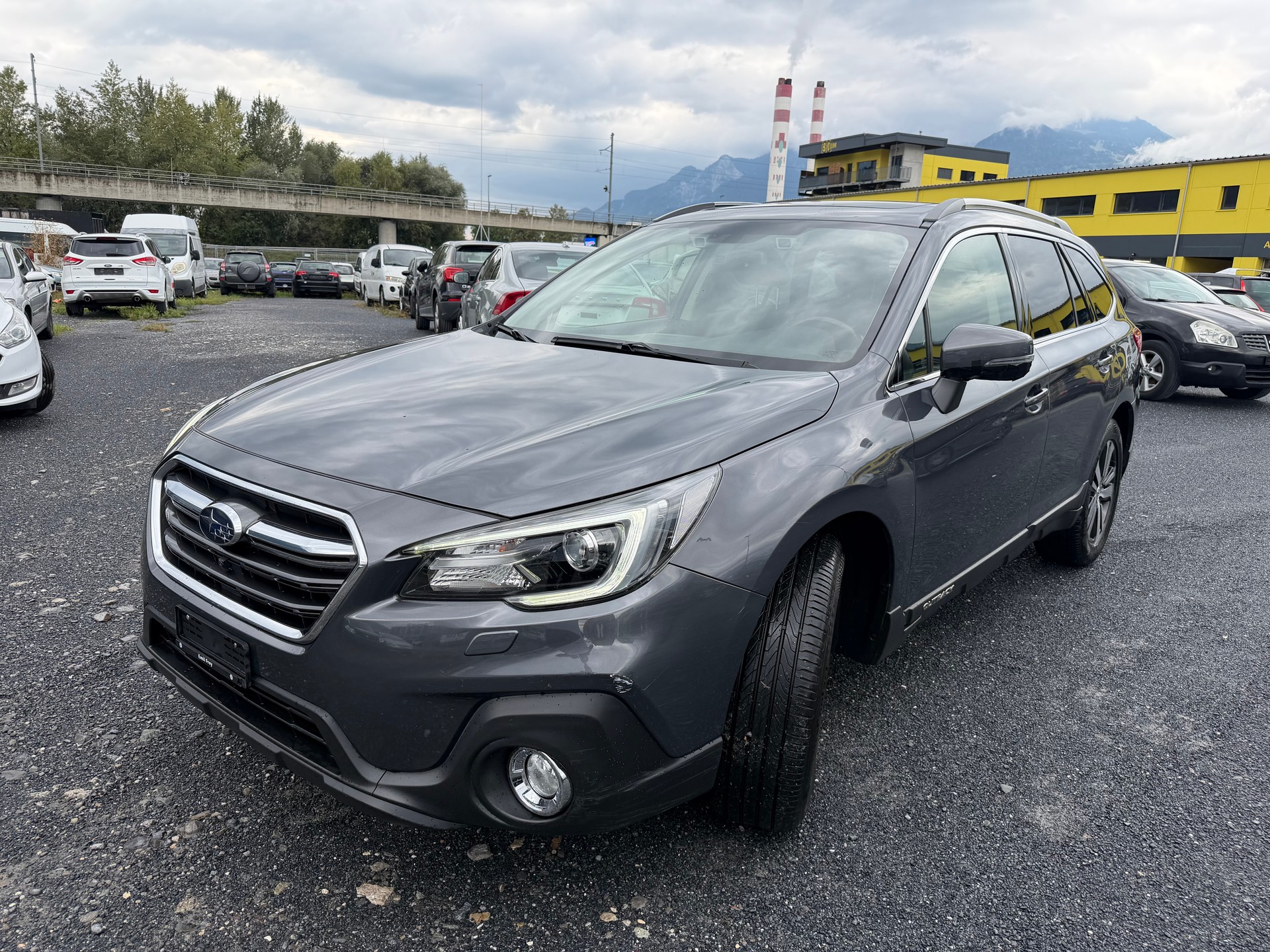 SUBARU Outback 2.5i Swiss AWD Lineartronic-image-0
