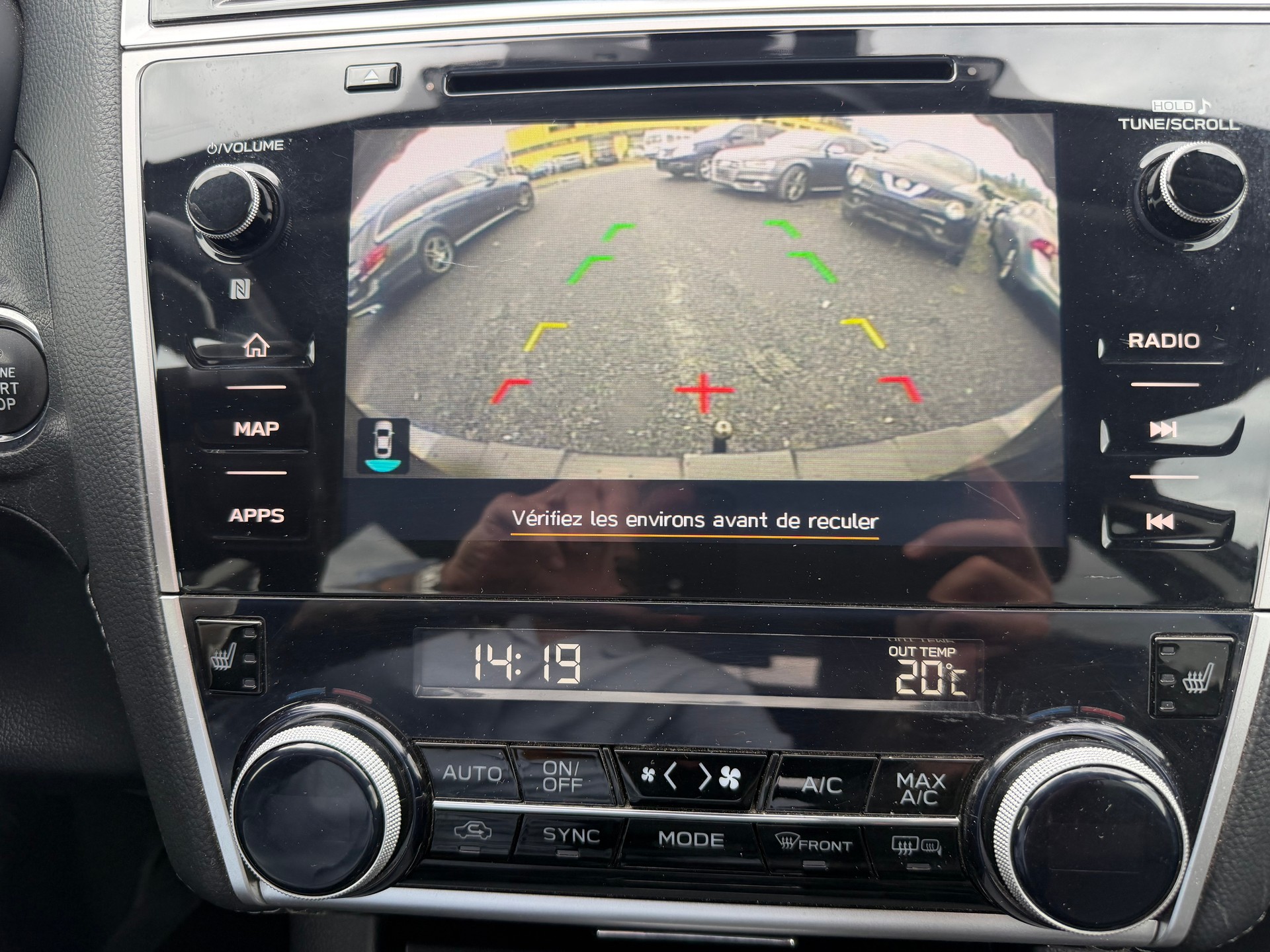 SUBARU Outback 2.5i Swiss AWD Lineartronic-image-9