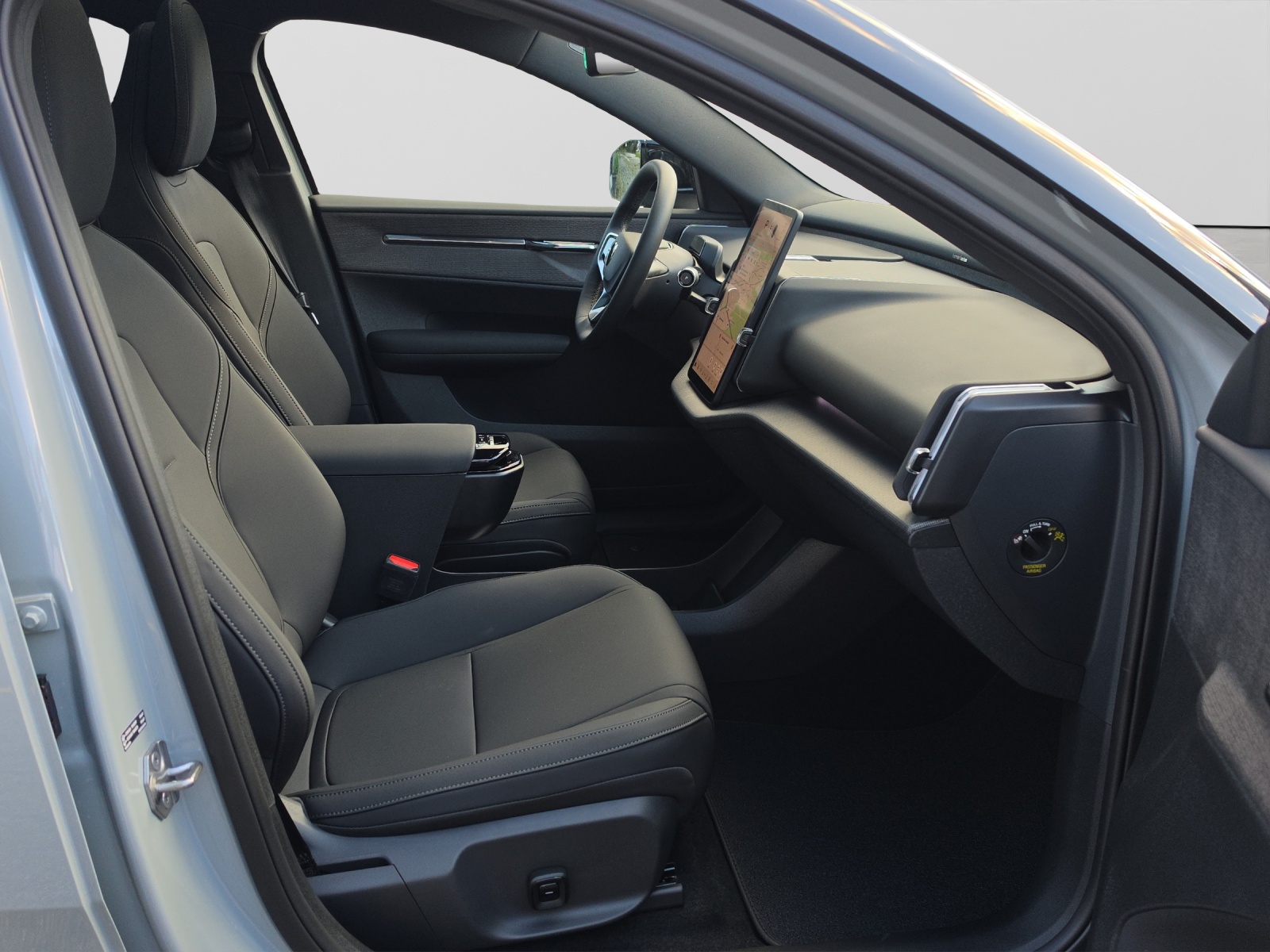 VOLVO EX30 CC P8 Ultra AWD-image-8