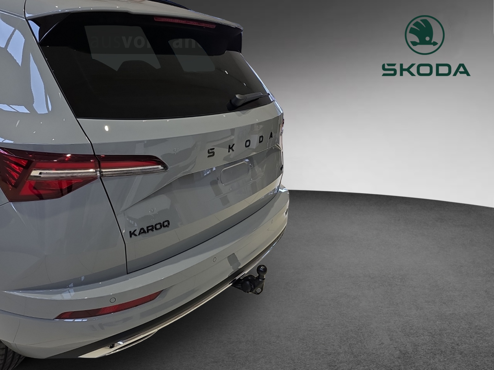 SKODA Karoq 2.0 TSI SportLine 4x4 DSG-image-10