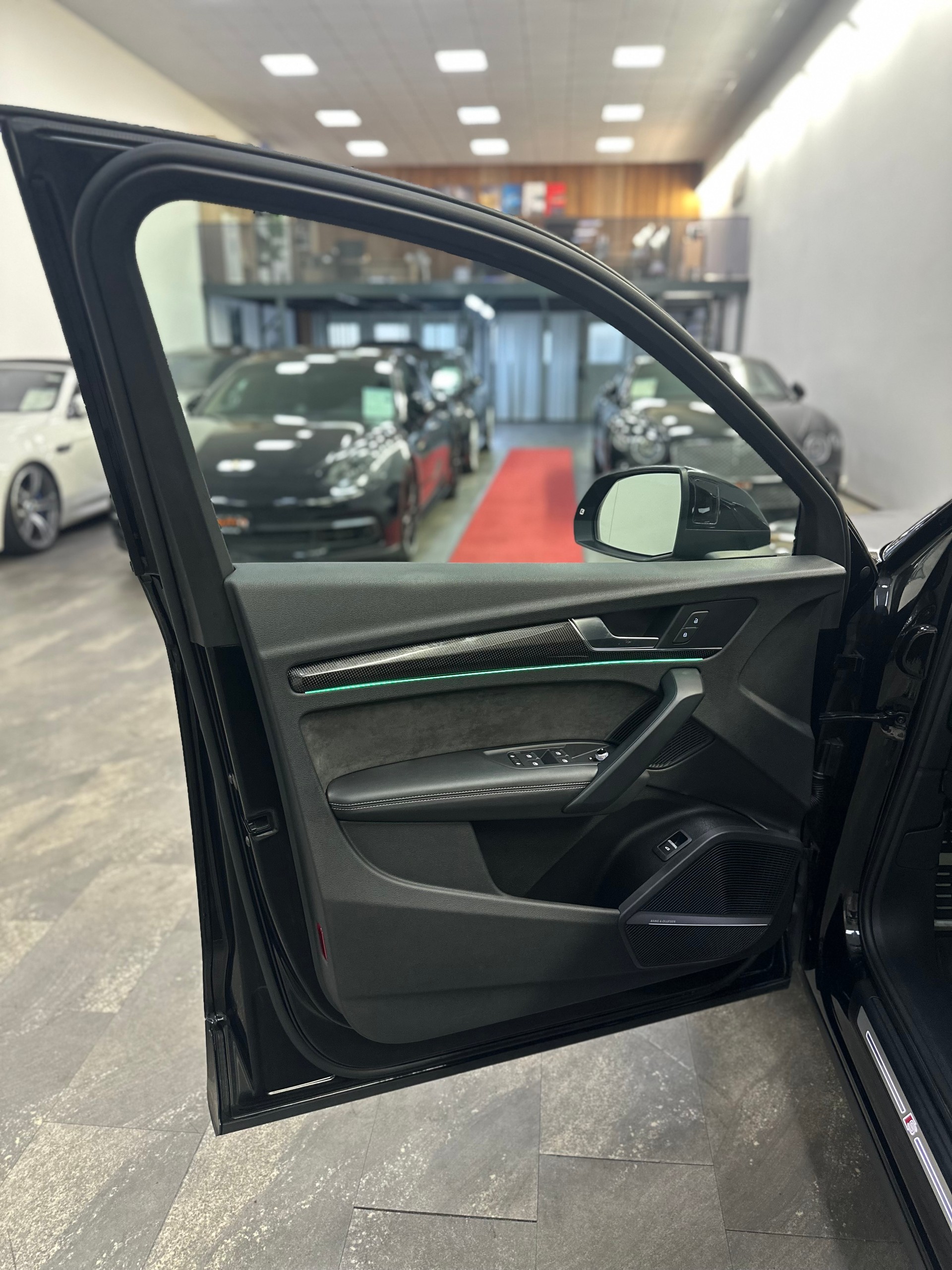 AUDI SQ5 3.0 TFSI quattro S-tronic-image-18
