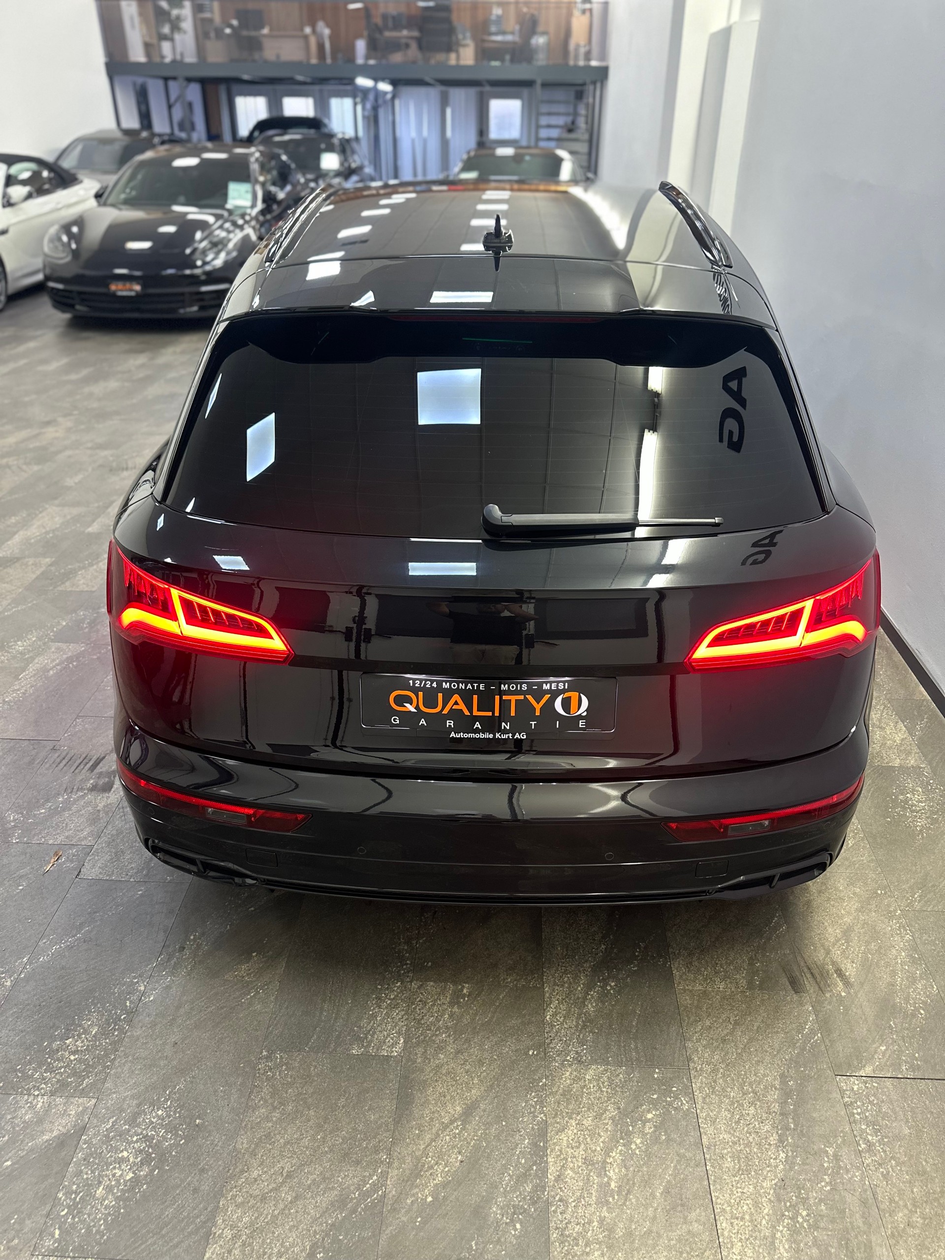 AUDI SQ5 3.0 TFSI quattro S-tronic-image-4