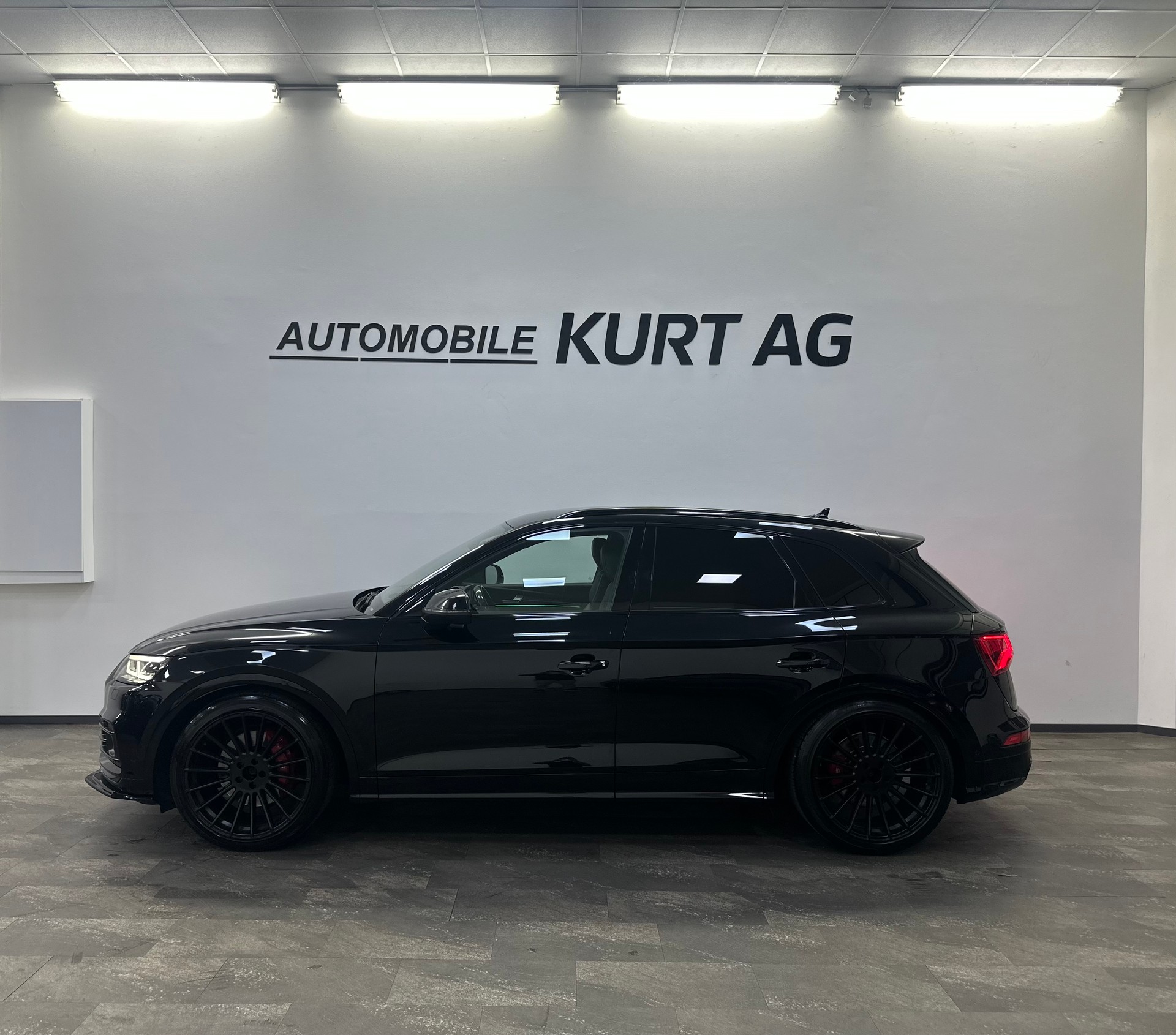 AUDI SQ5 3.0 TFSI quattro S-tronic-image-2