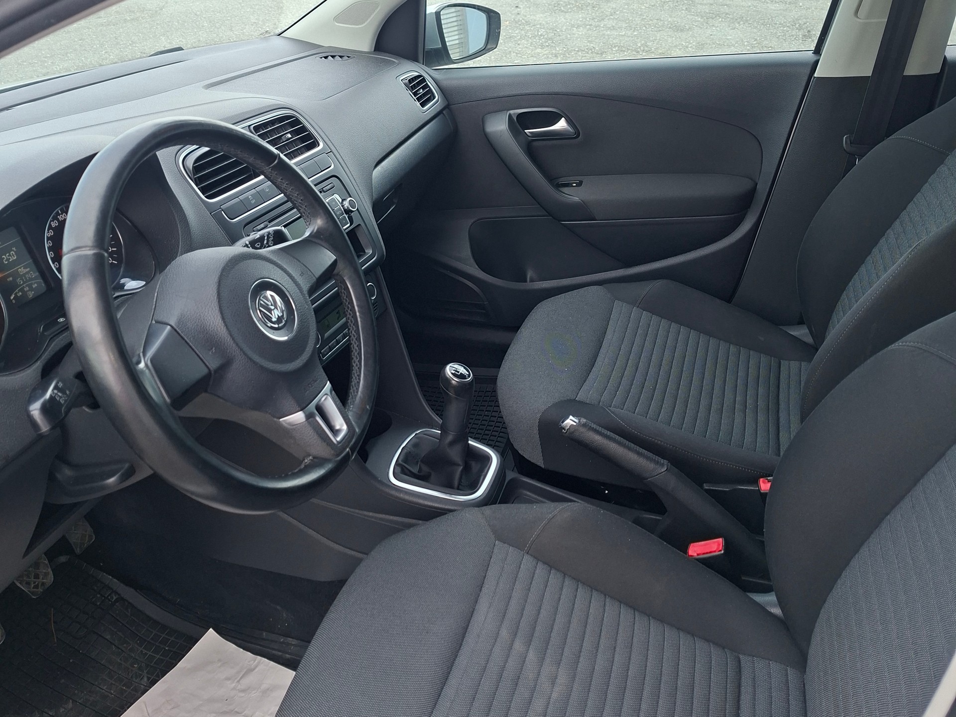 VW Polo 1.2 12V Comfortline-image-7