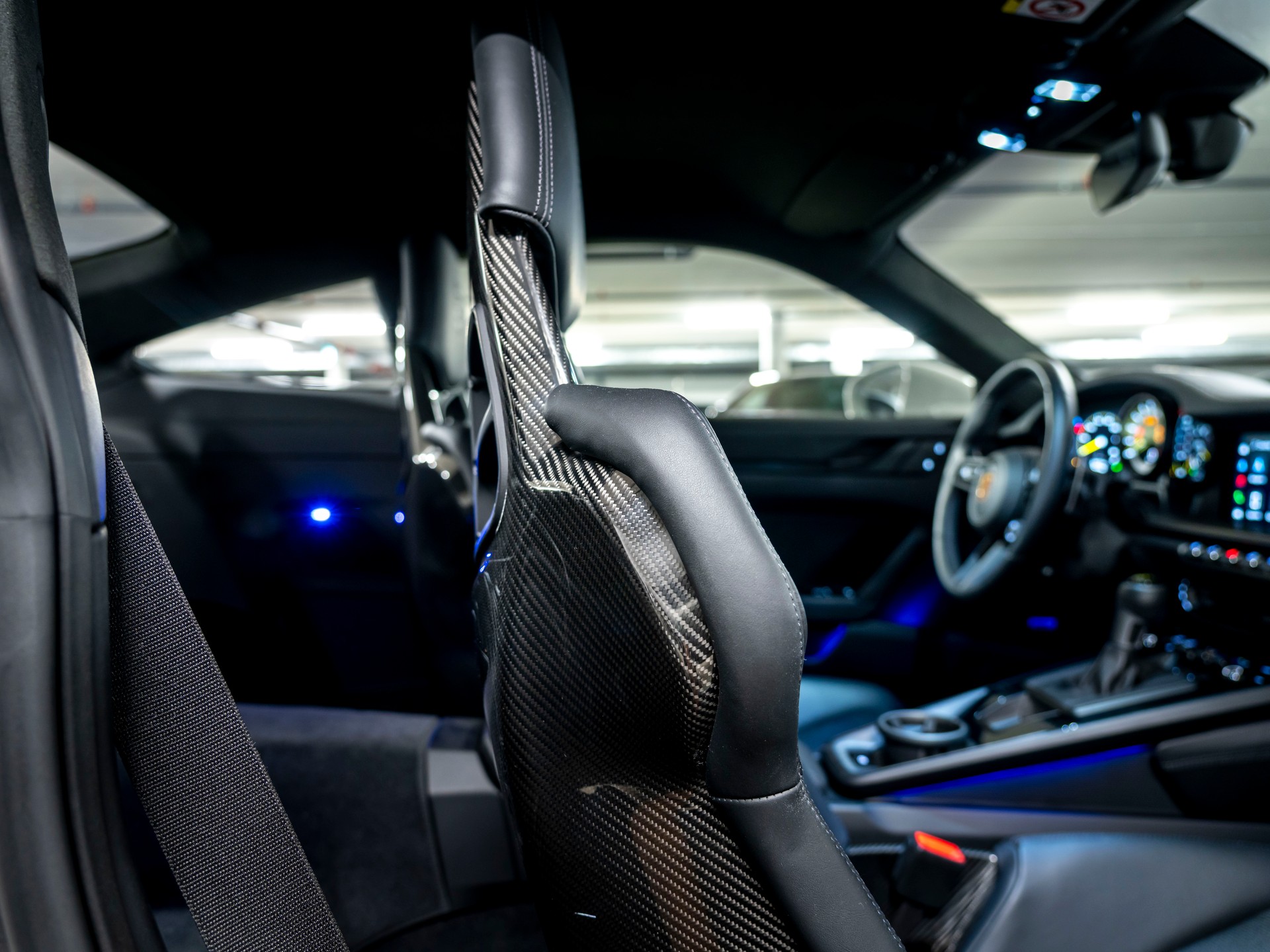 PORSCHE 911 GT3 Touring-image-23