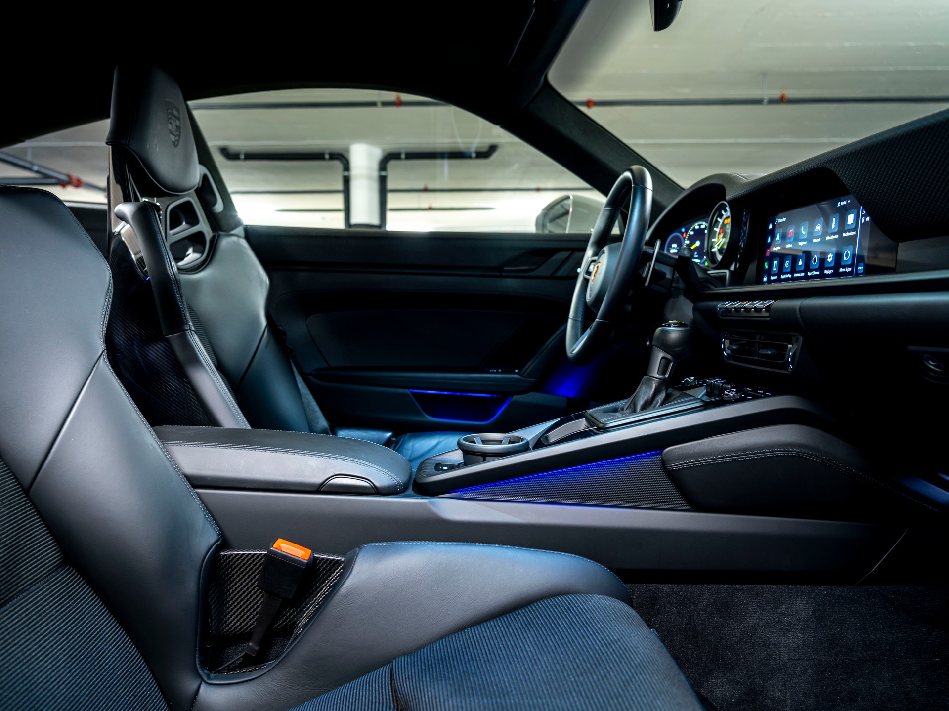 PORSCHE 911 GT3 Touring-image-21