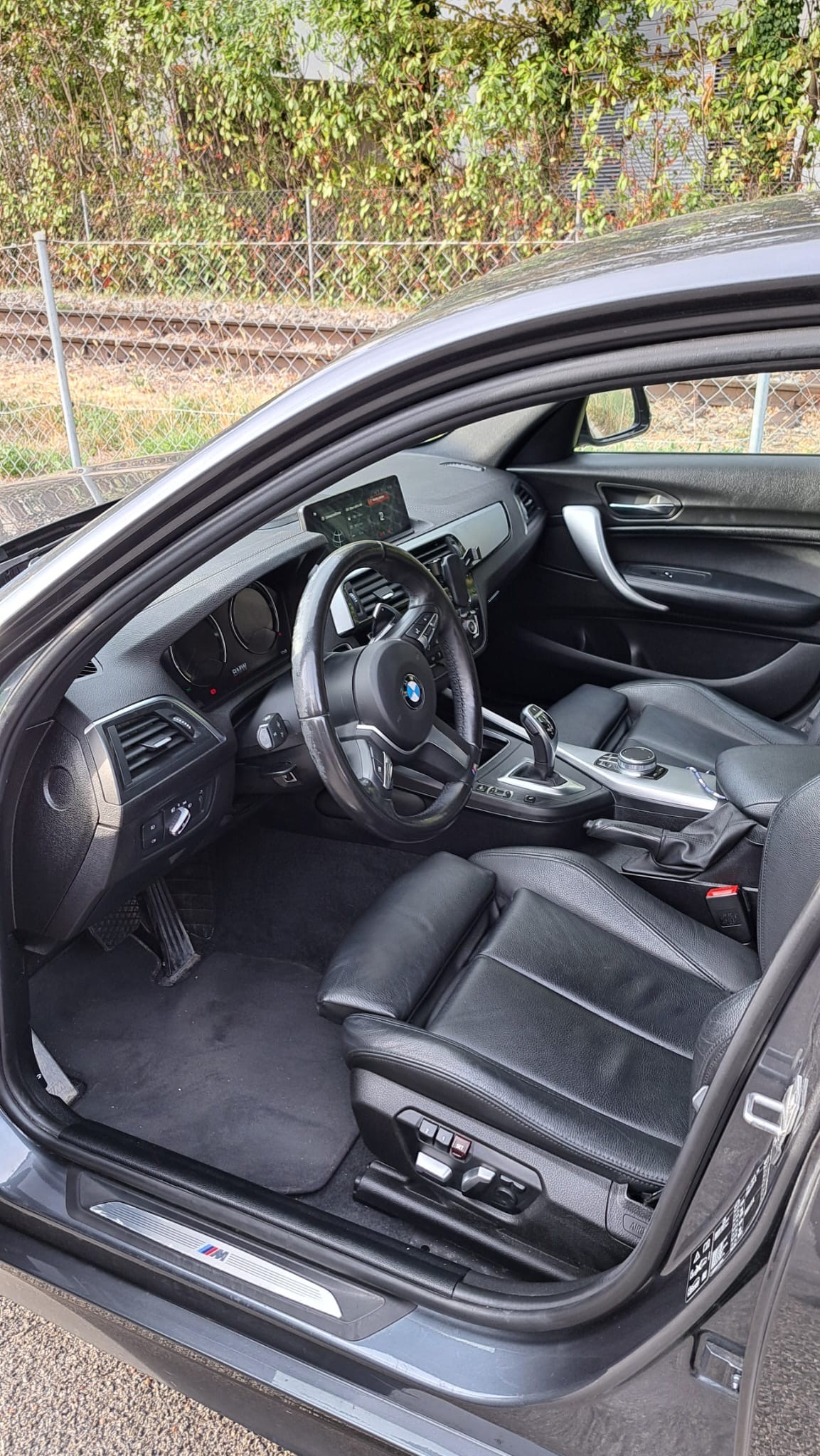 BMW 120d xDrive Edition M Sport Steptronic-image-3