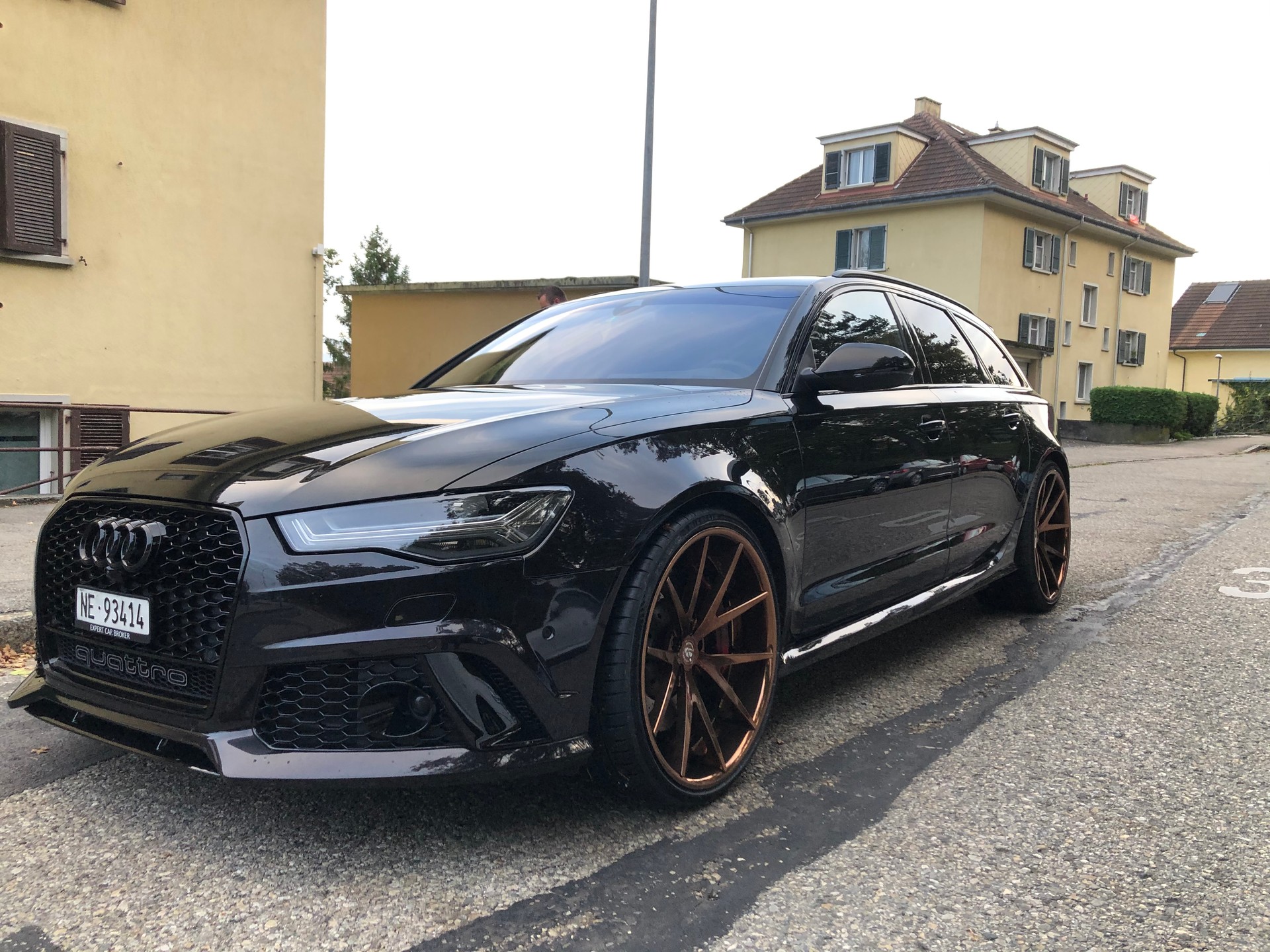 AUDI 4.0 V8 TFSI perform. qu. T-Tr.-image-0