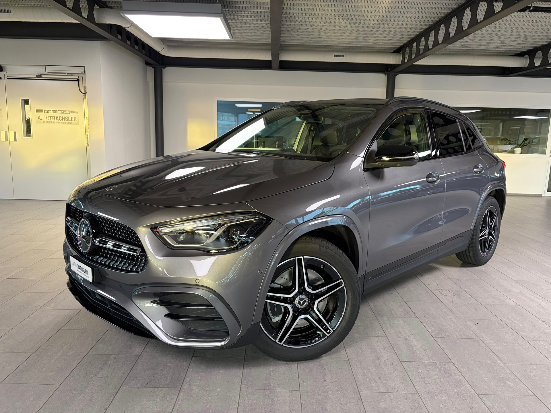 MERCEDES-BENZ GLA 250 4Matic 8G-DCT Swiss Star-image-0