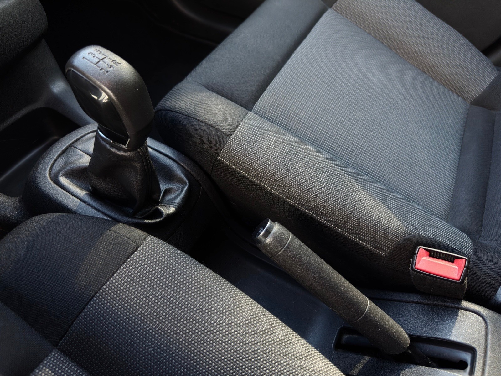 CITROEN C4 Cactus 1.2 VTi Feel *Rückfahrkamera*Tempomat*-image-16