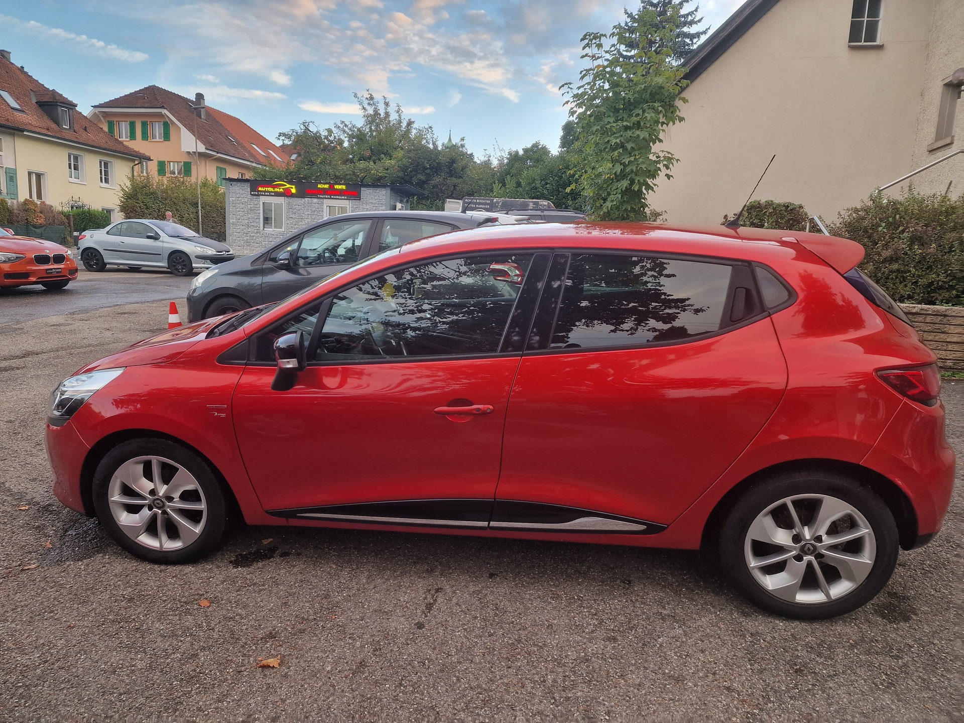 RENAULT Clio 1.5 dCi Limited EDC-image-7