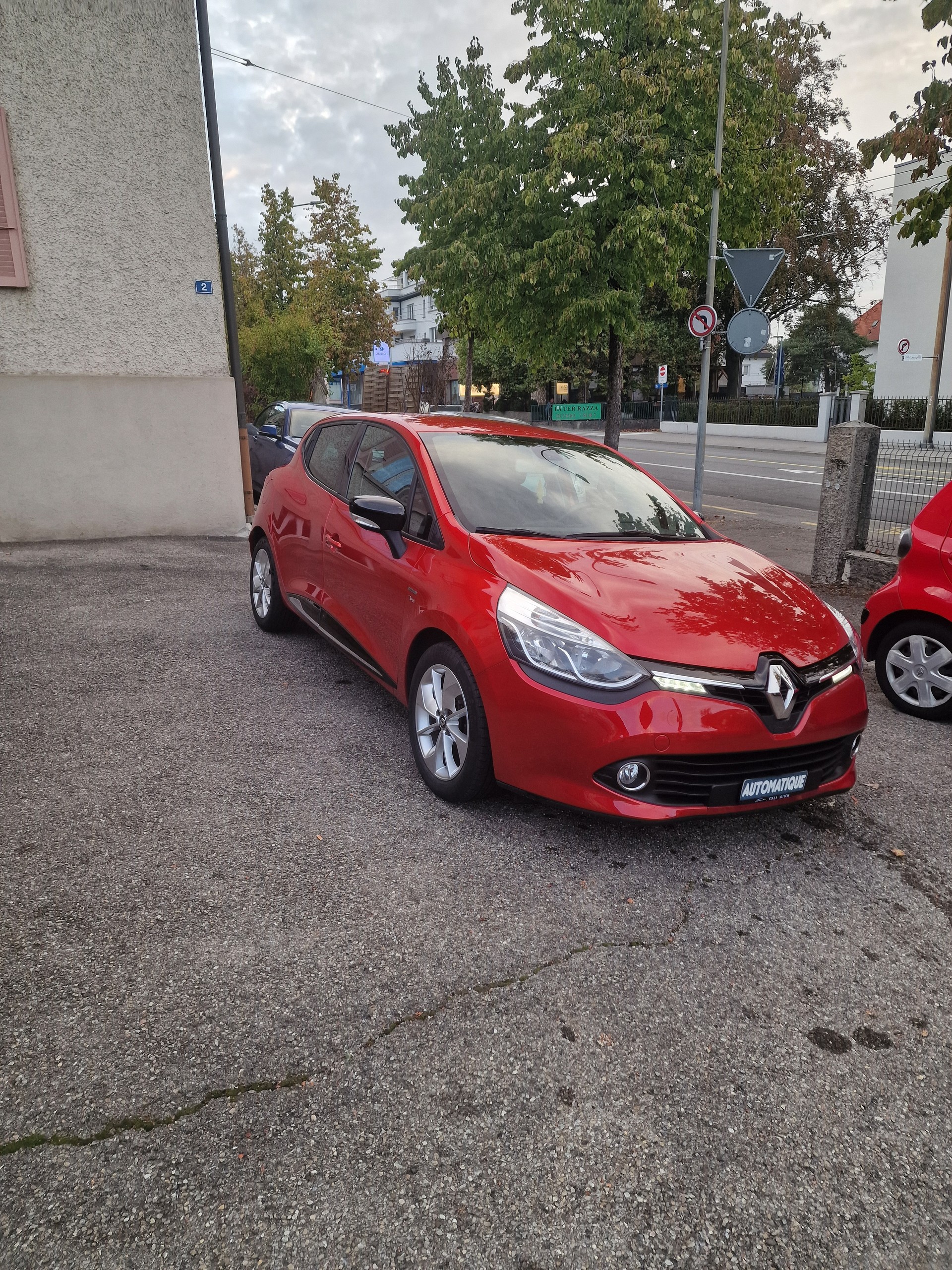 RENAULT Clio 1.5 dCi Limited EDC-image-1