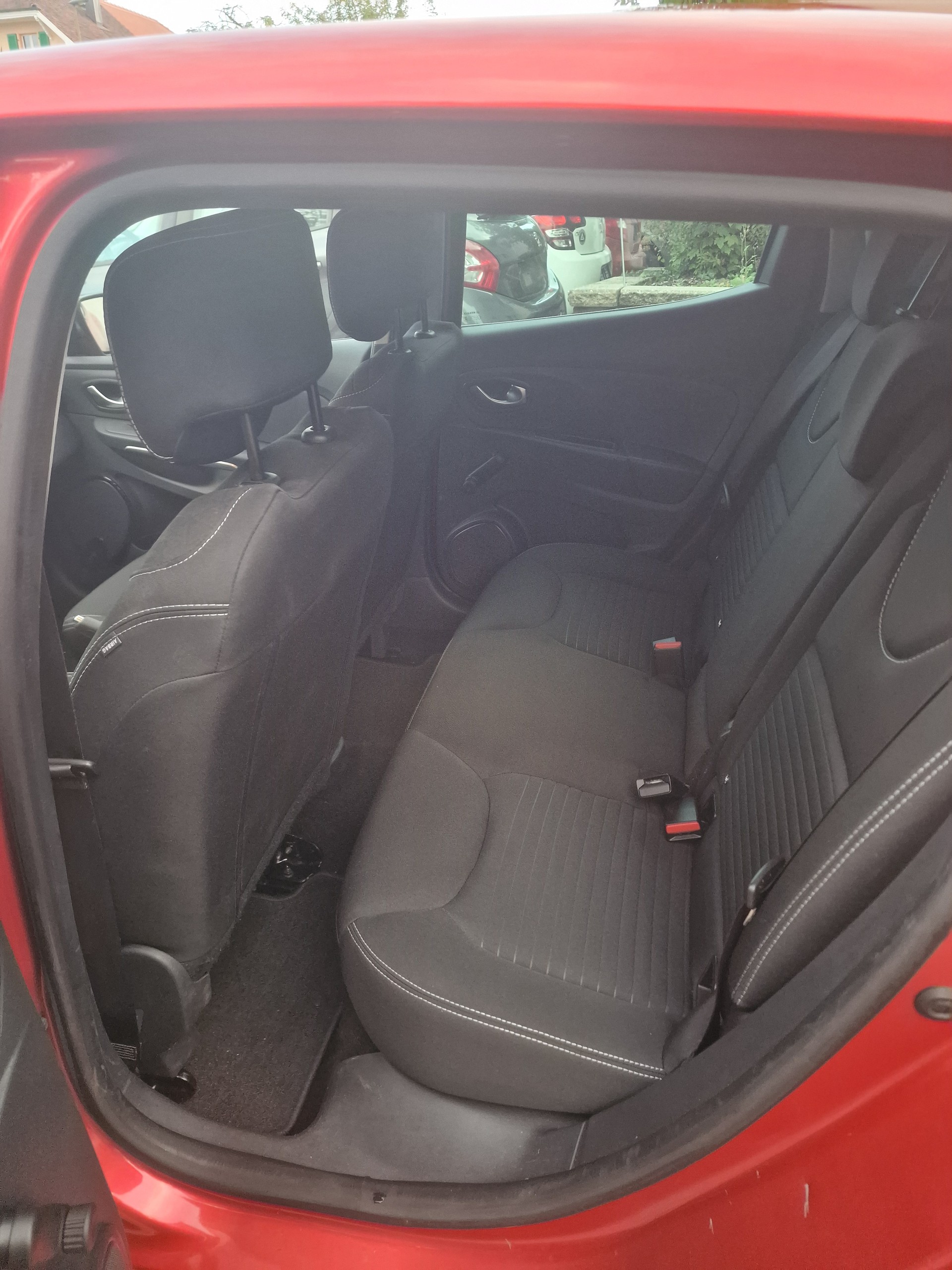 RENAULT Clio 1.5 dCi Limited EDC-image-14
